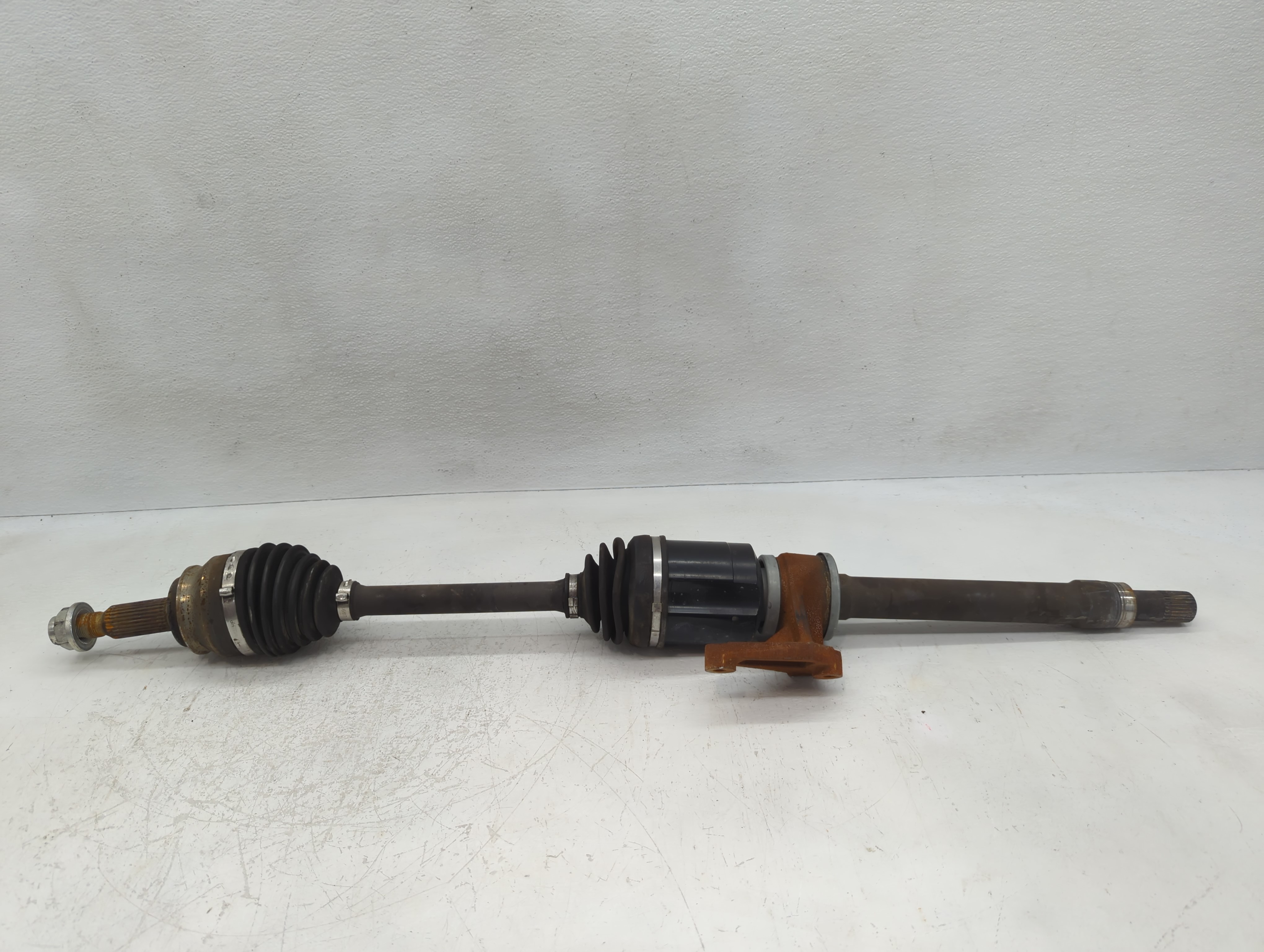 2018 Mitsubishi Outlander Axle Shaft Front Passenger Cv C/v 1119837 - Oemusedautoparts1.com