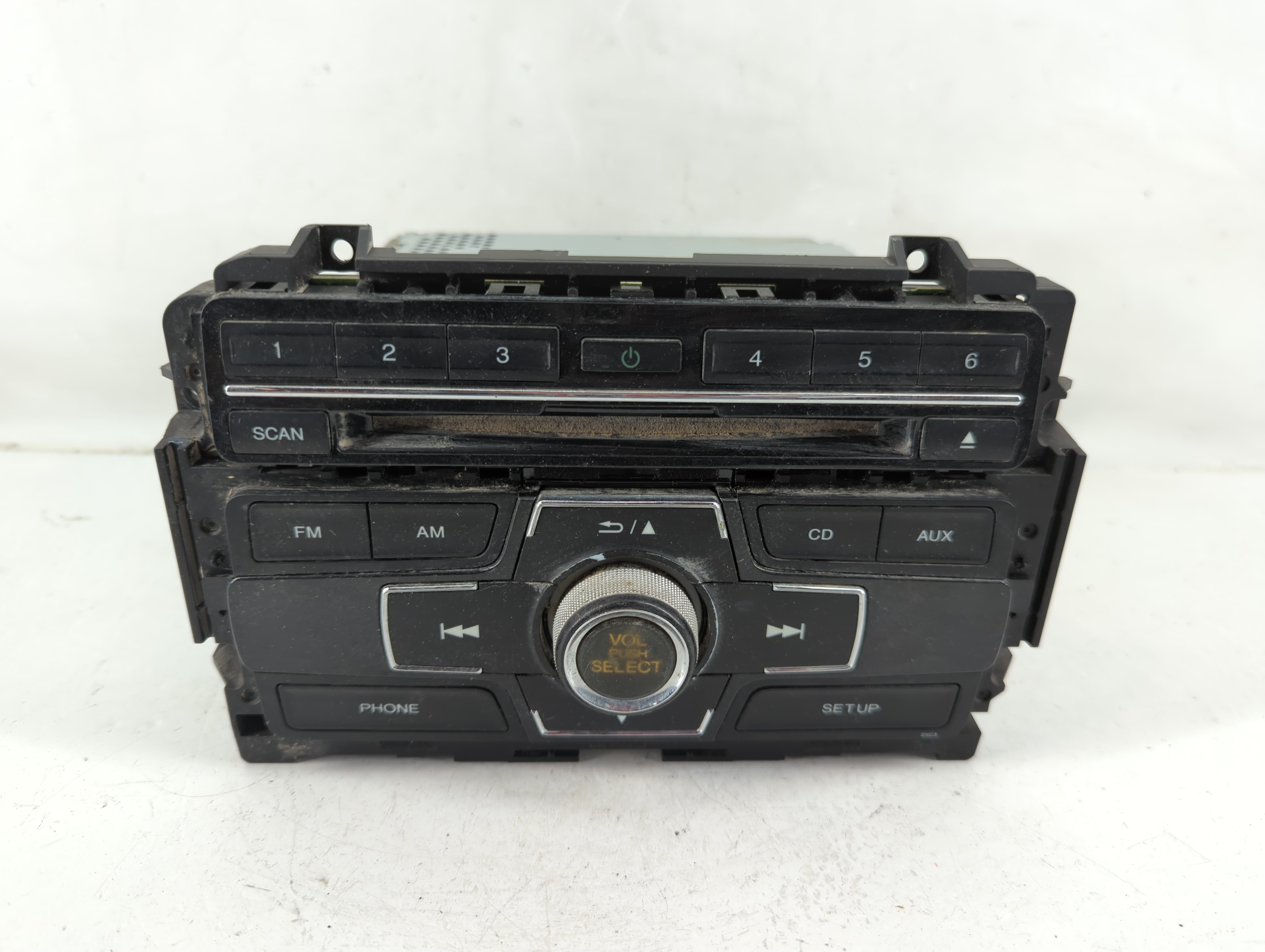 2014-2015 Honda Civic Am Fm Cd Player Radio Receiver 1119997 - Oemusedautoparts1.com