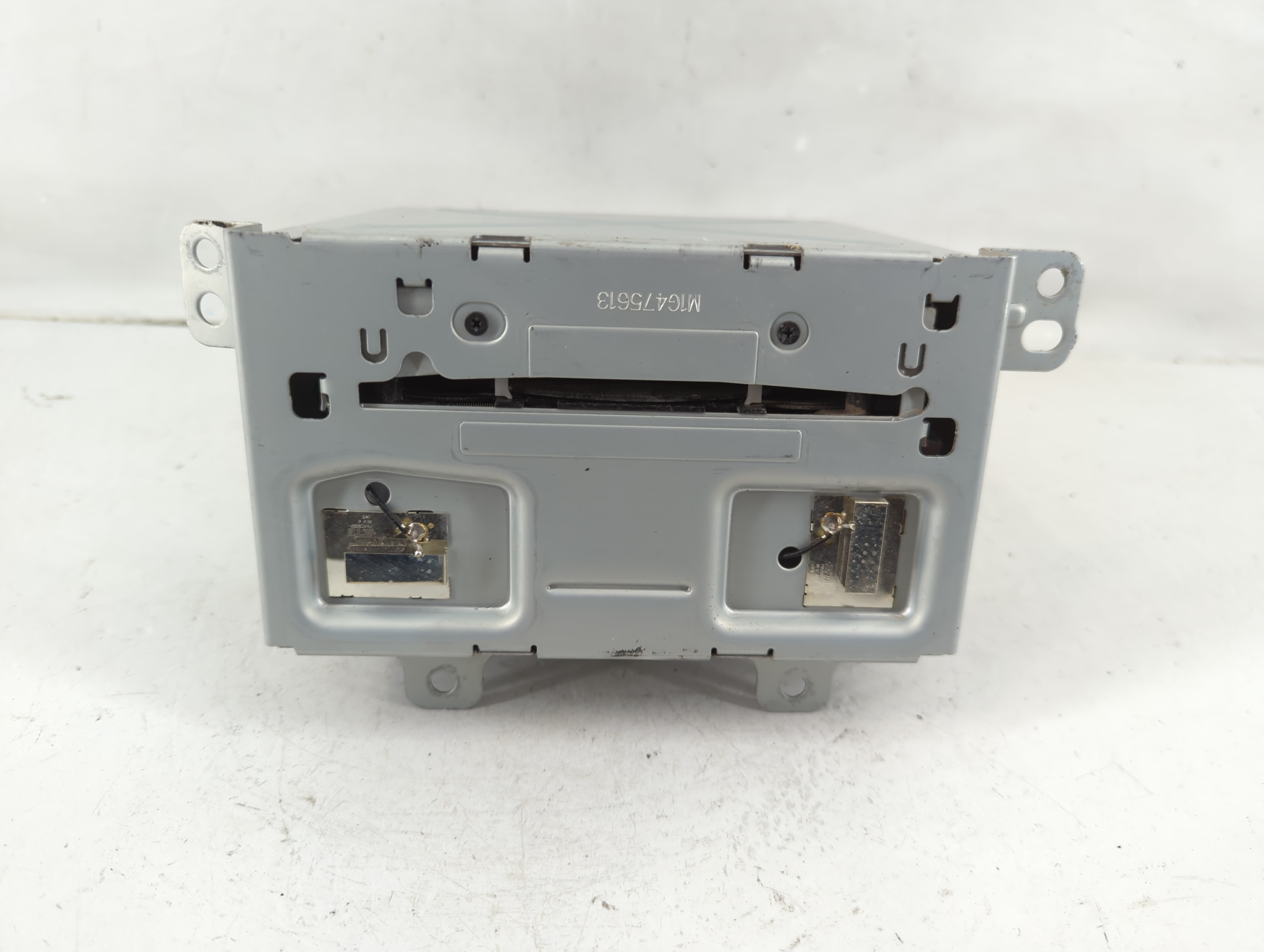 2013-2013 Chevrolet Equinox Am Fm Cd Player Radio Receiver 1119998 - Oemusedautoparts1.com