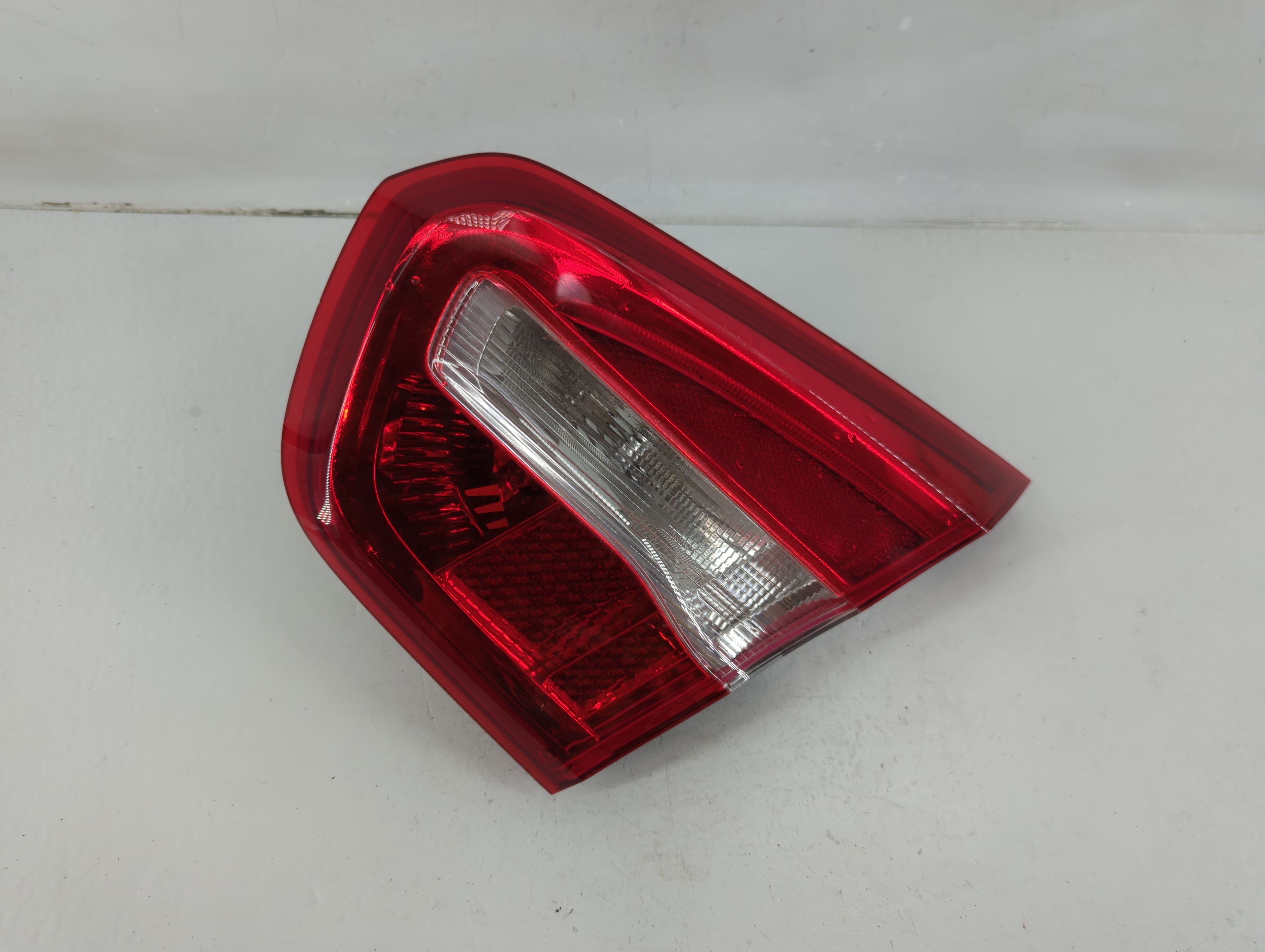 2015 Mercedes-benz Gla250 Passenger Right Side Tail Light Taillight Oem 1120016 - Oemusedautoparts1.com