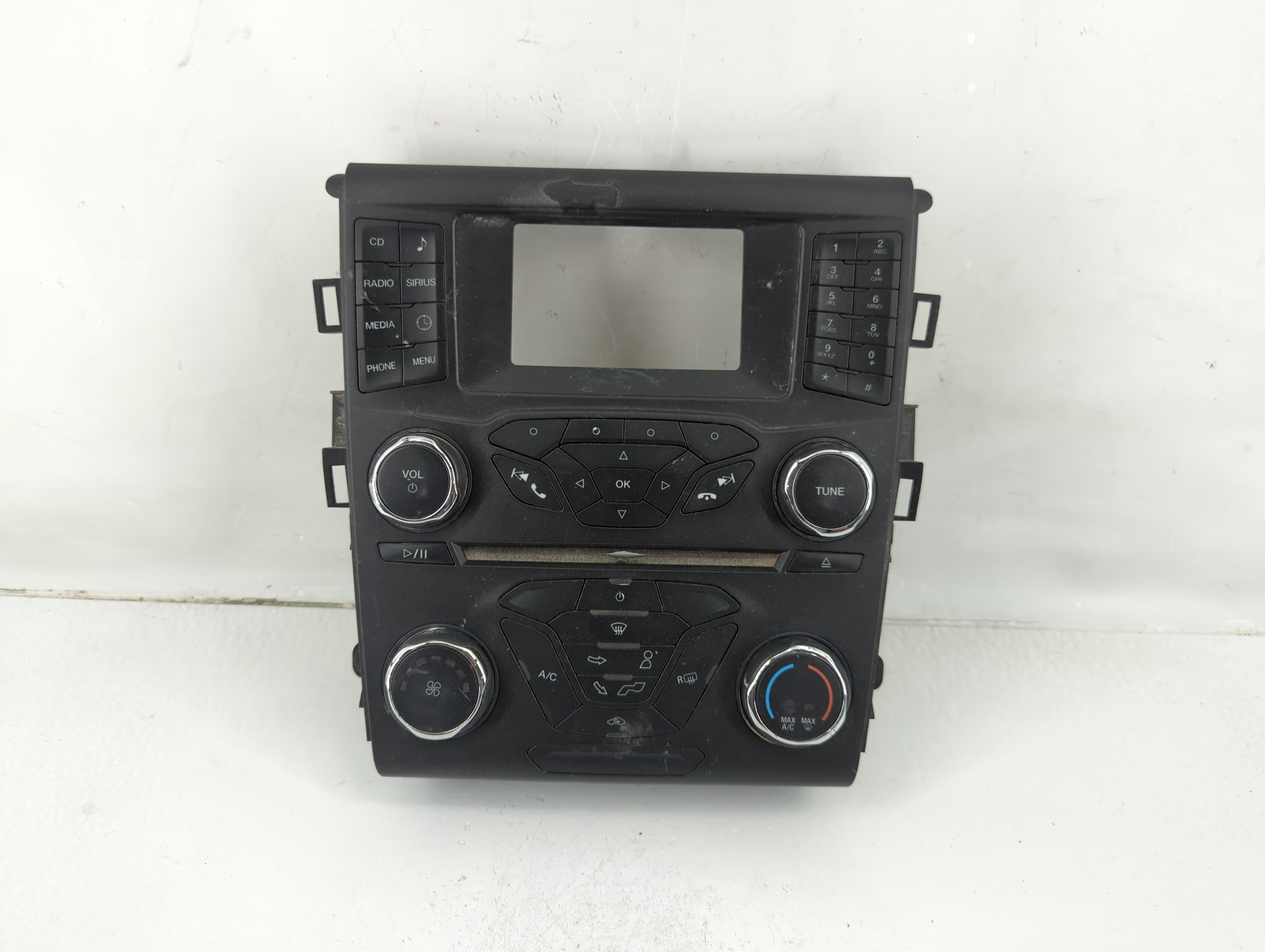 2016-2016 Ford Fusion Am Fm Cd Player Radio Receiver 1120030 - Oemusedautoparts1.com