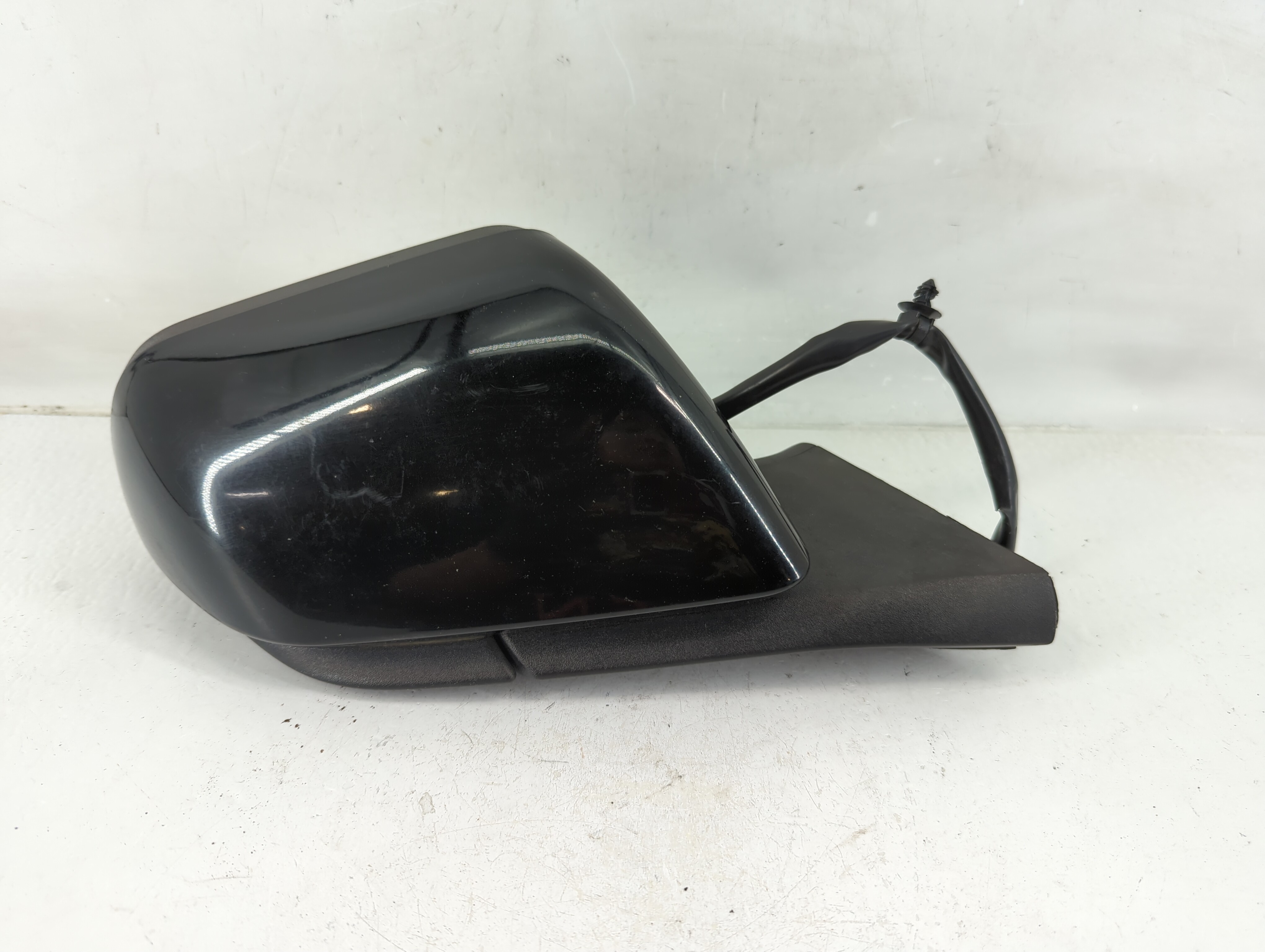 2013-2016 Ford Escape Passenger Right Side View Power Door Mirror Black 1120130 - Oemusedautoparts1.com