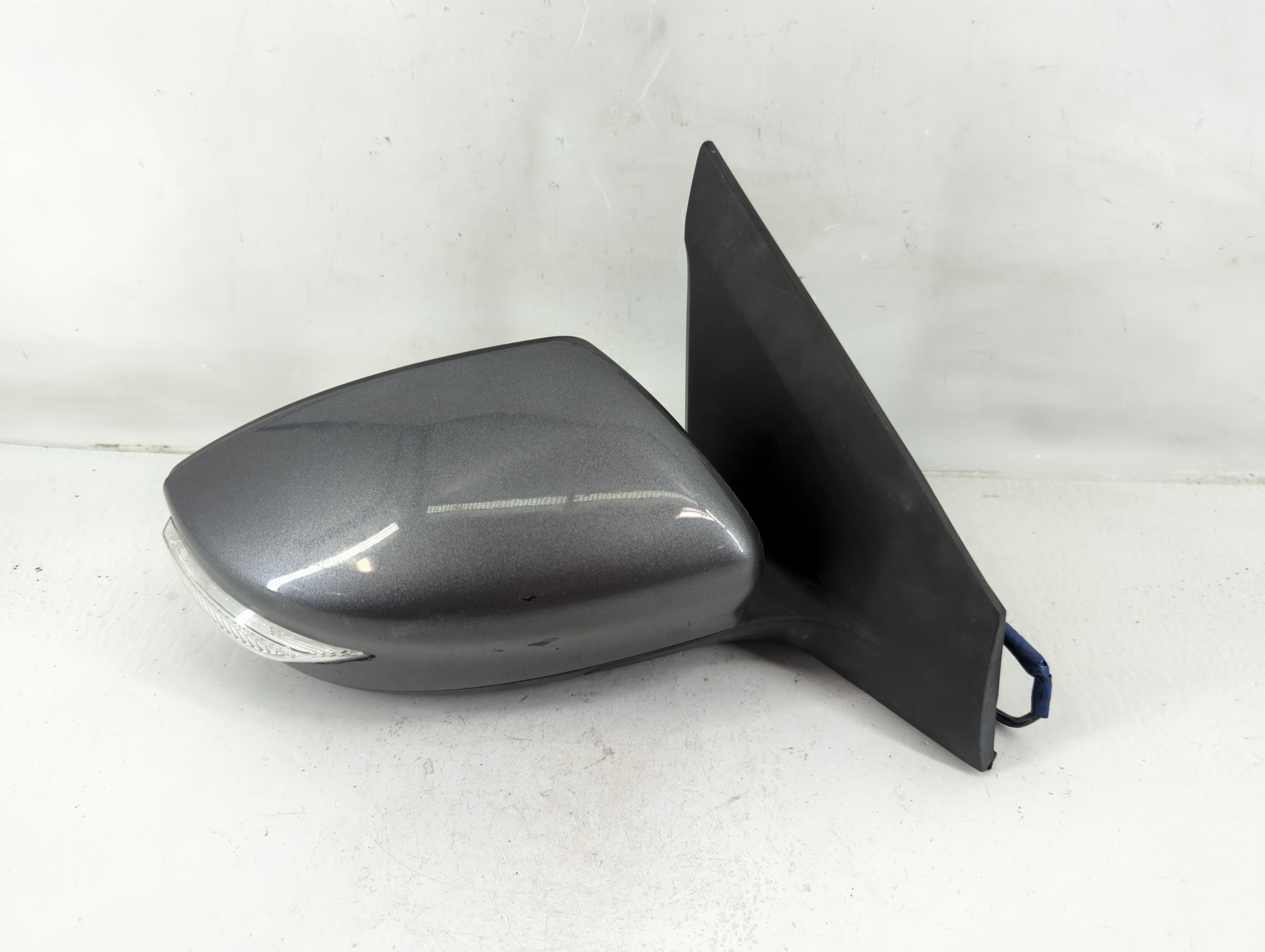 Picture of 2013-2015 Nissan Sentra Passenger Right Side View Power Door Mirror Grey 1120131
