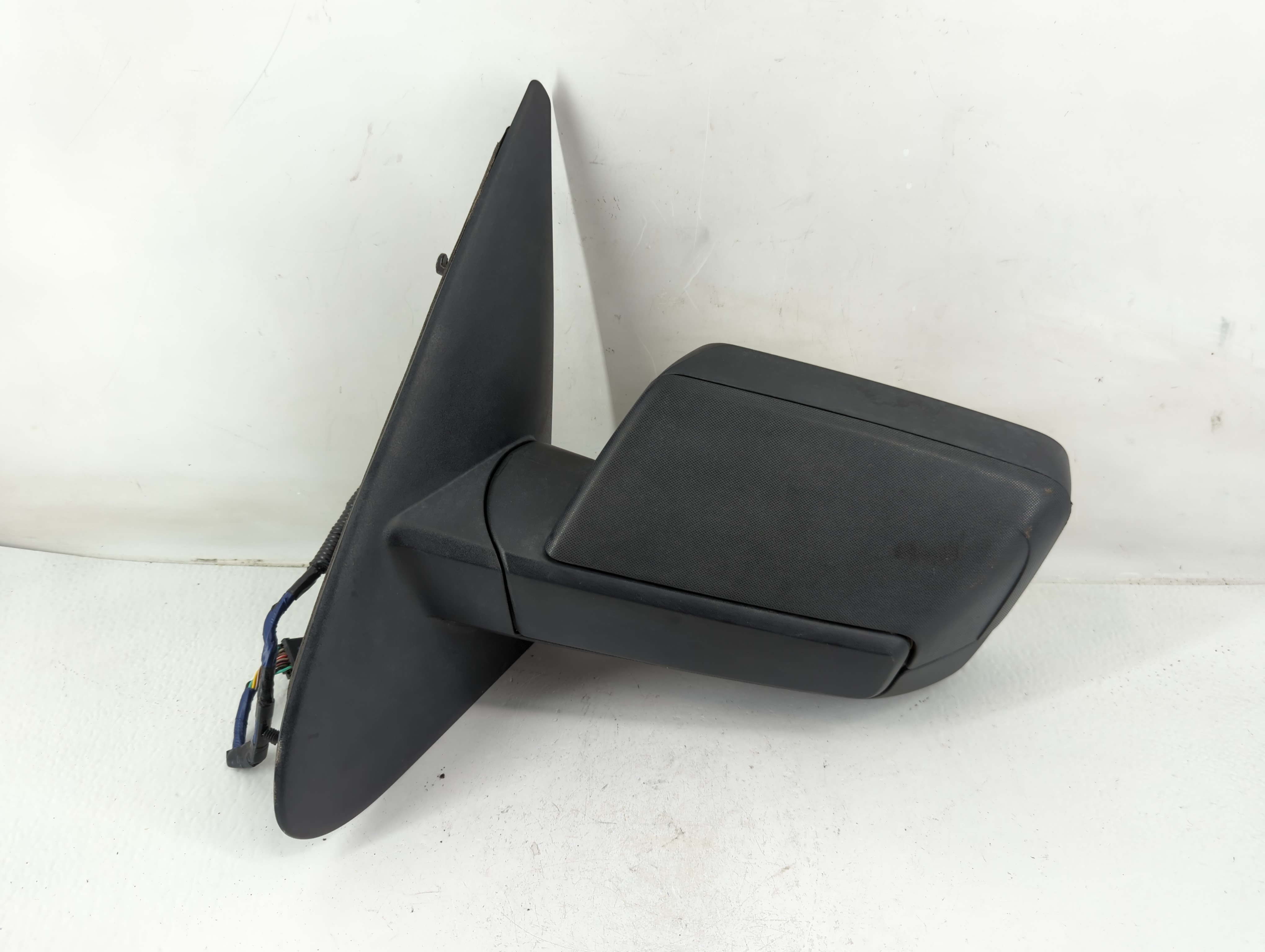 Picture of 2007 Ford Expedition Driver Left Side View Power Door Mirror Black 1120160