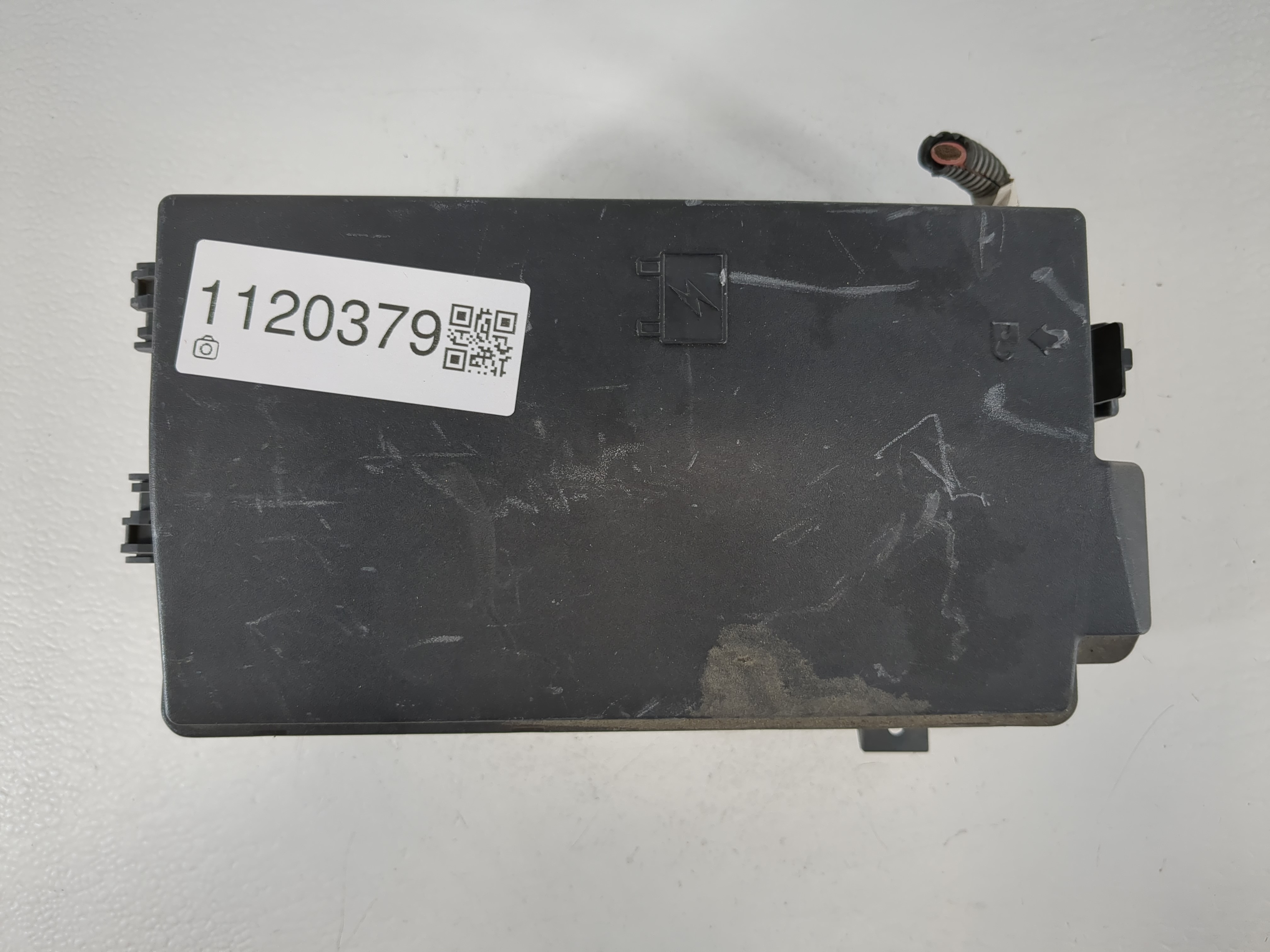 2012-2015 Chevrolet Camaro Fusebox Fuse Box Relay Module 22760635 1120379 - Oemusedautoparts1.com