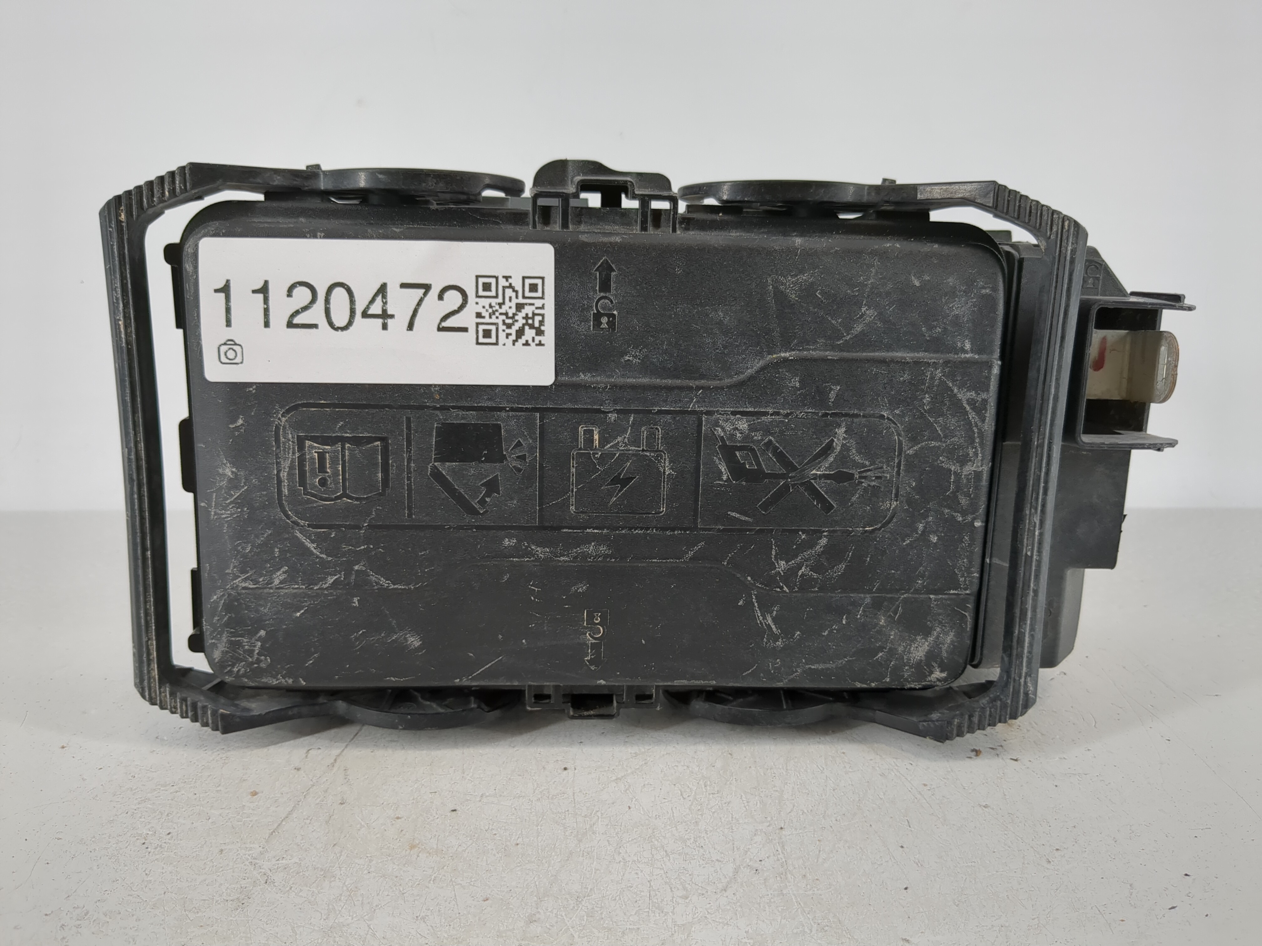 Picture of 2023 Chevrolet Malibu Fusebox Fuse Box Relay Module 42830286 1120472