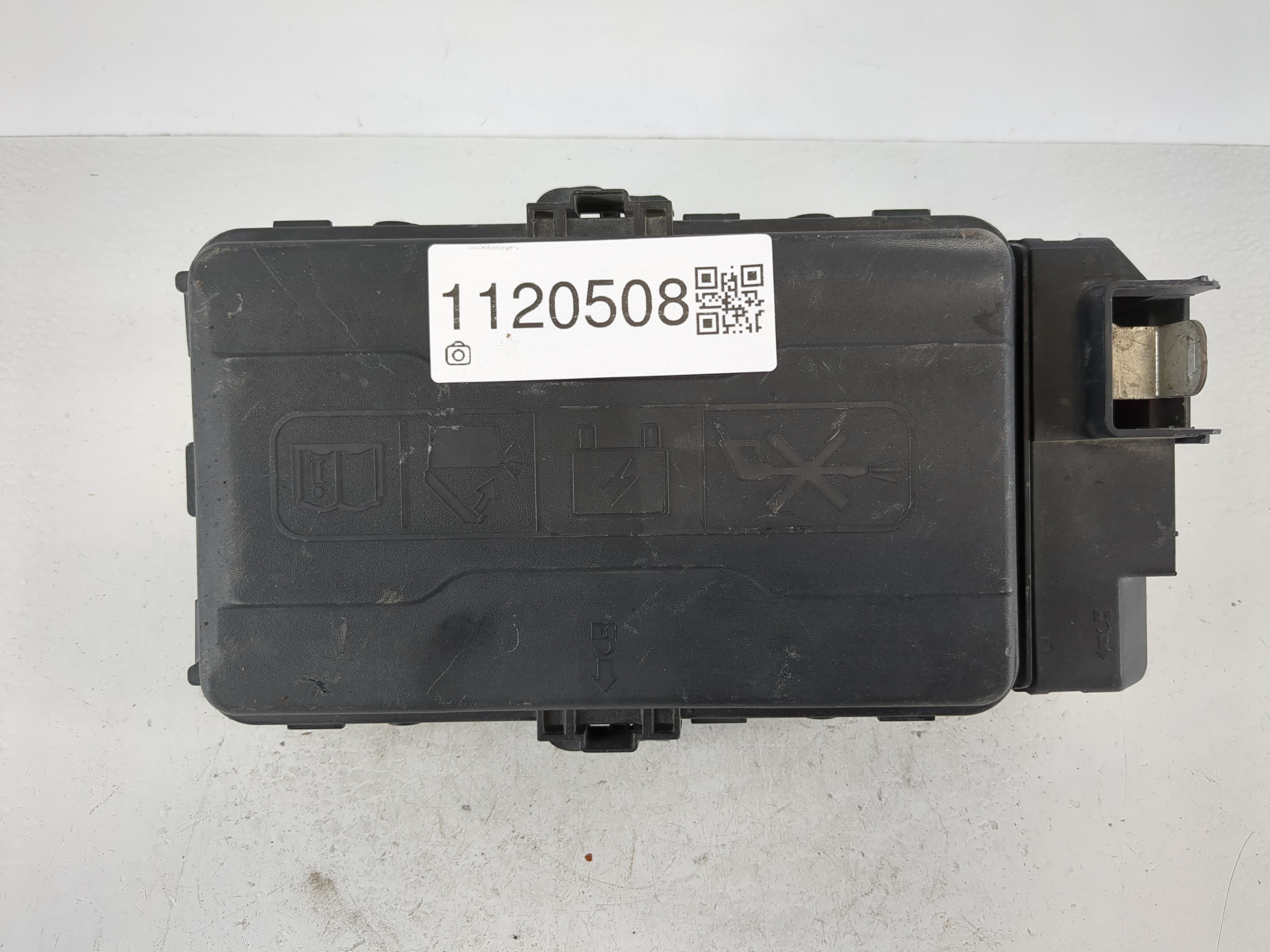 2017-2018 Chevrolet Malibu Fusebox Fuse Box Relay Module 84181106 1120508 - Oemusedautoparts1.com