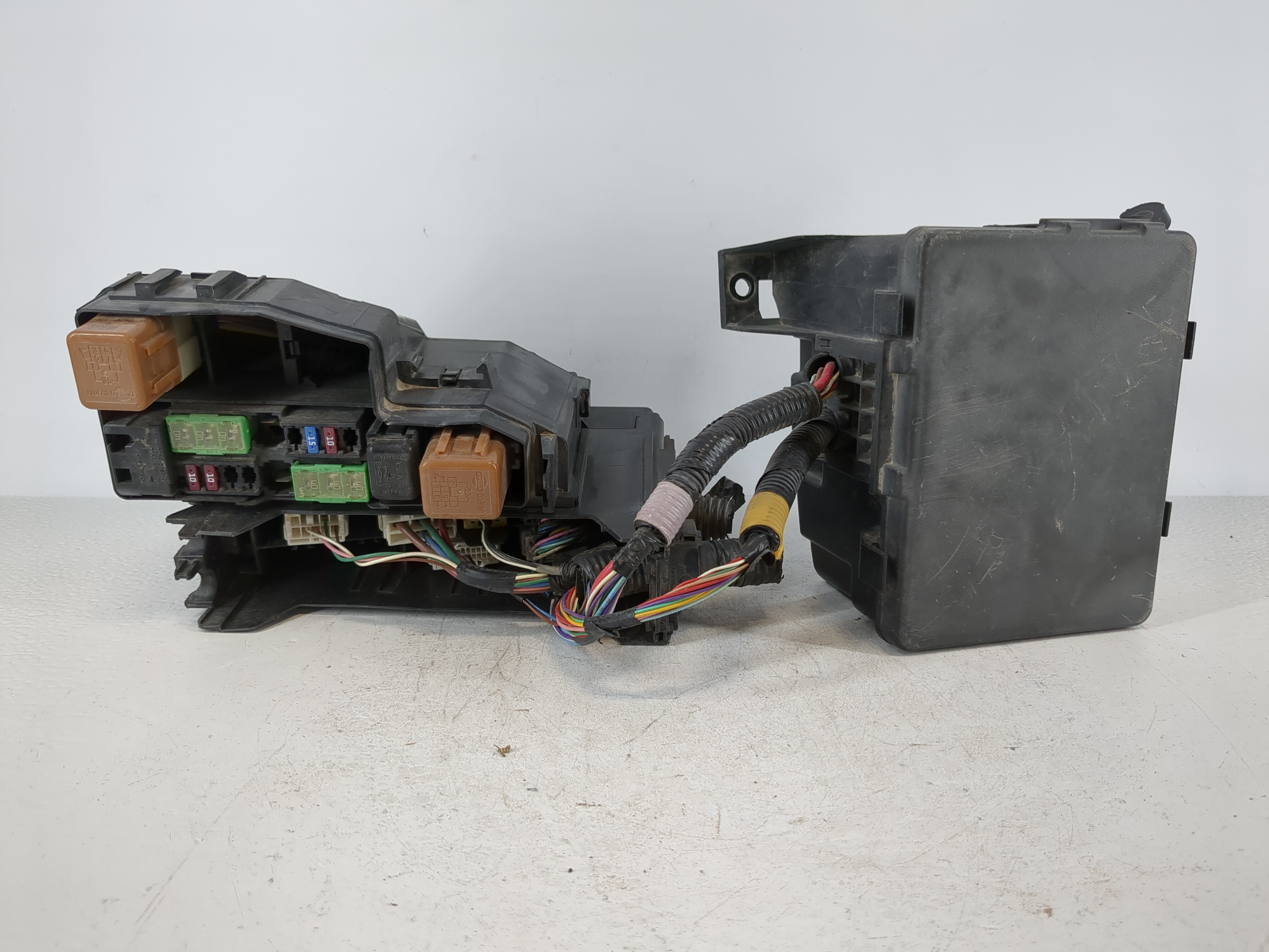 2016-2017 Nissan Altima Fusebox Fuse Box Relay Module 7254-5763-30 1120510 - Oemusedautoparts1.com