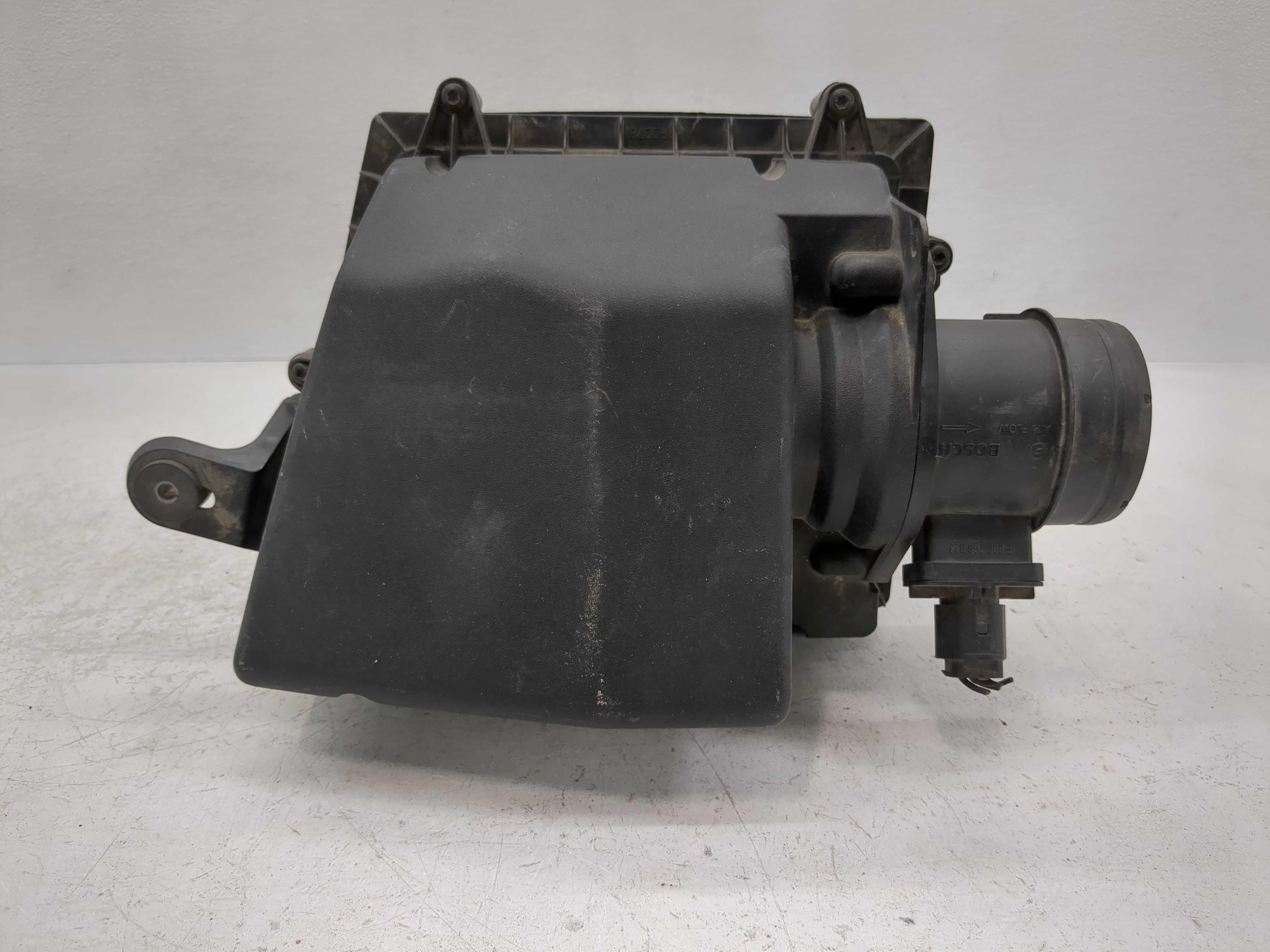 Picture of 2016-2019 Jaguar Xf Air Cleaner Intake-duct Hose Tube 1120513