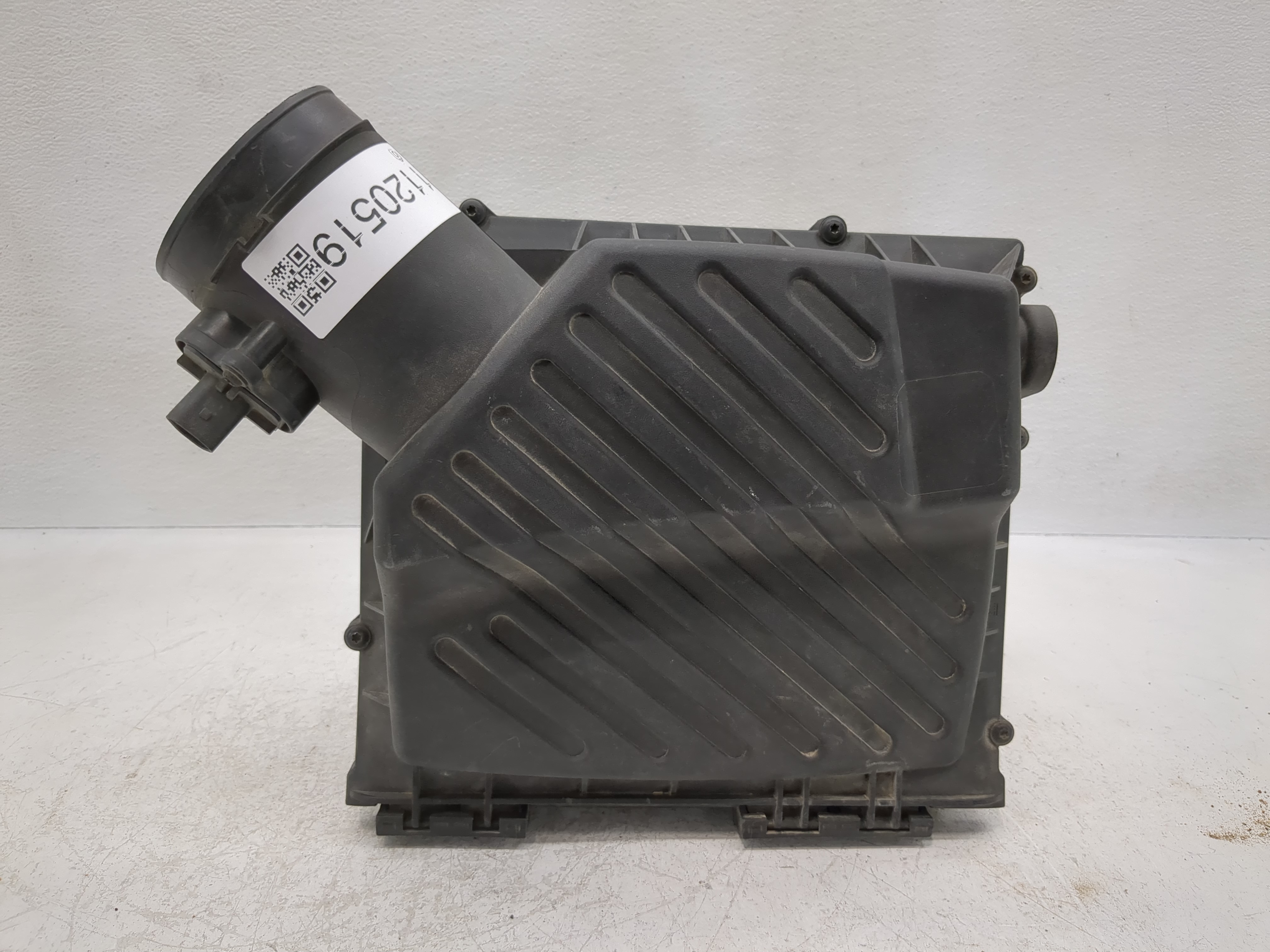 Picture of 2010-2011 Buick Lacrosse Air Cleaner Intake-duct Hose Tube 1120519