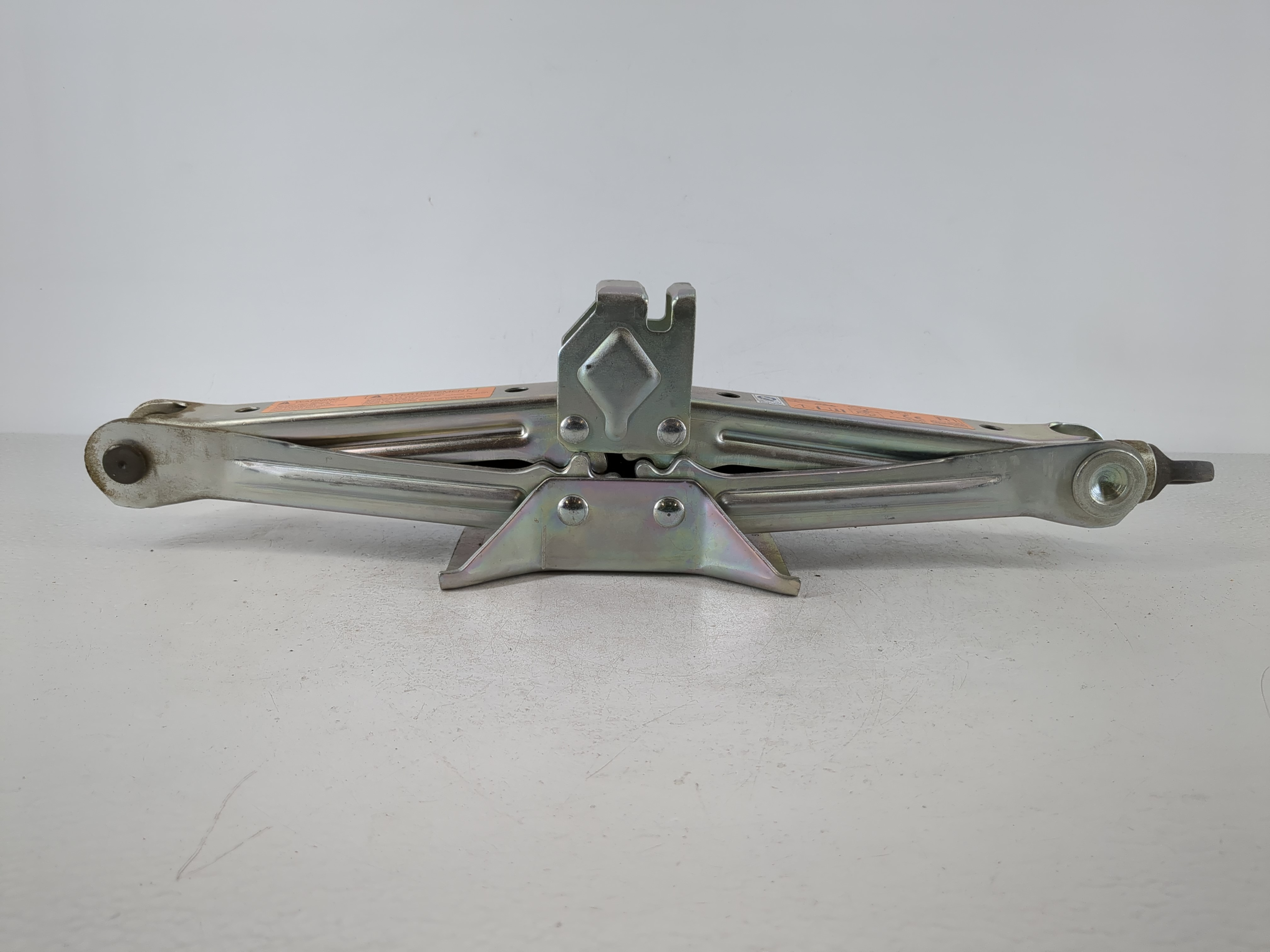 2015 Nissan Rogue Spare Scissor Car Jack 1120572 - Oemusedautoparts1.com