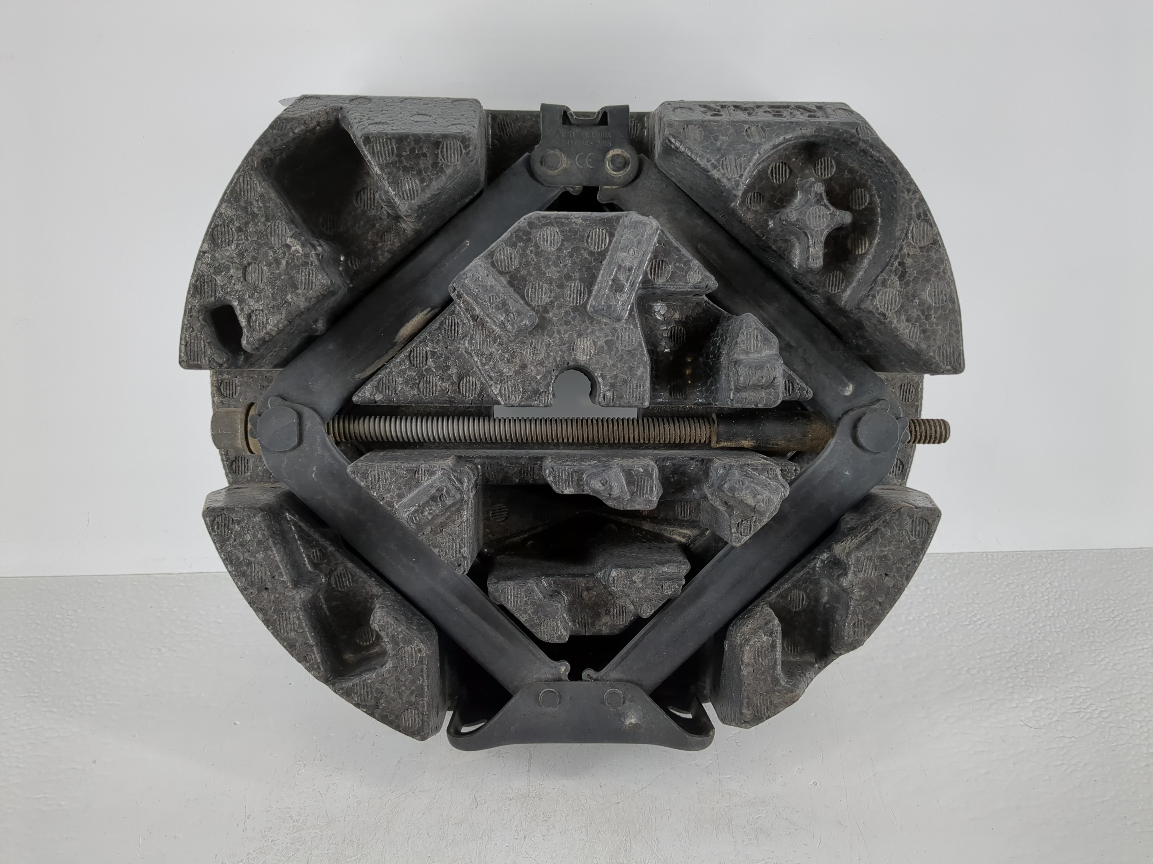 2019 Chevrolet Equinox Spare Scissor Car Jack 1120600 - Oemusedautoparts1.com