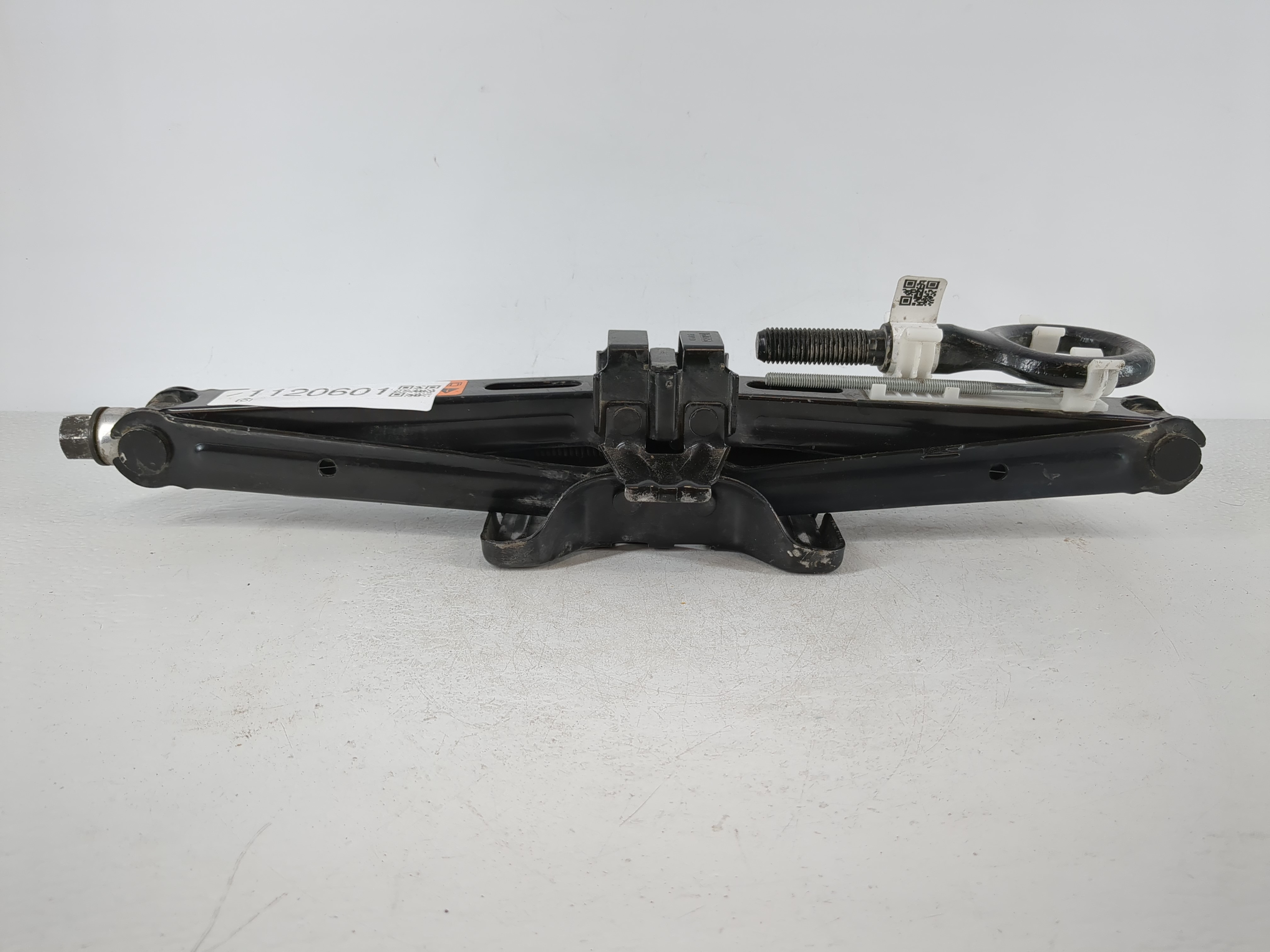 2019 Ford Explorer Spare Scissor Car Jack 1120601 - Oemusedautoparts1.com