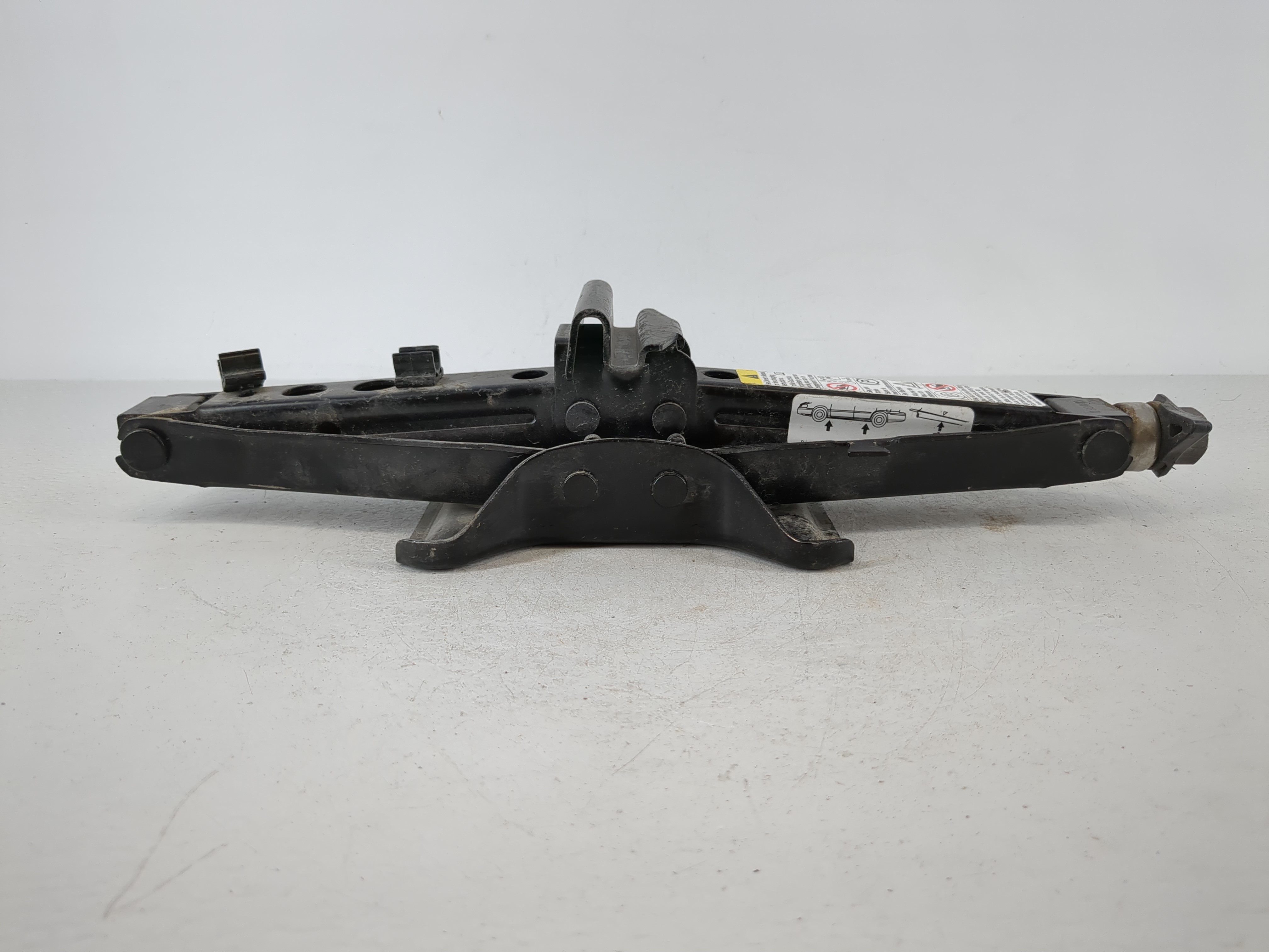 Picture of 2010 Chevrolet Cobalt Spare Scissor Car Jack 1120606