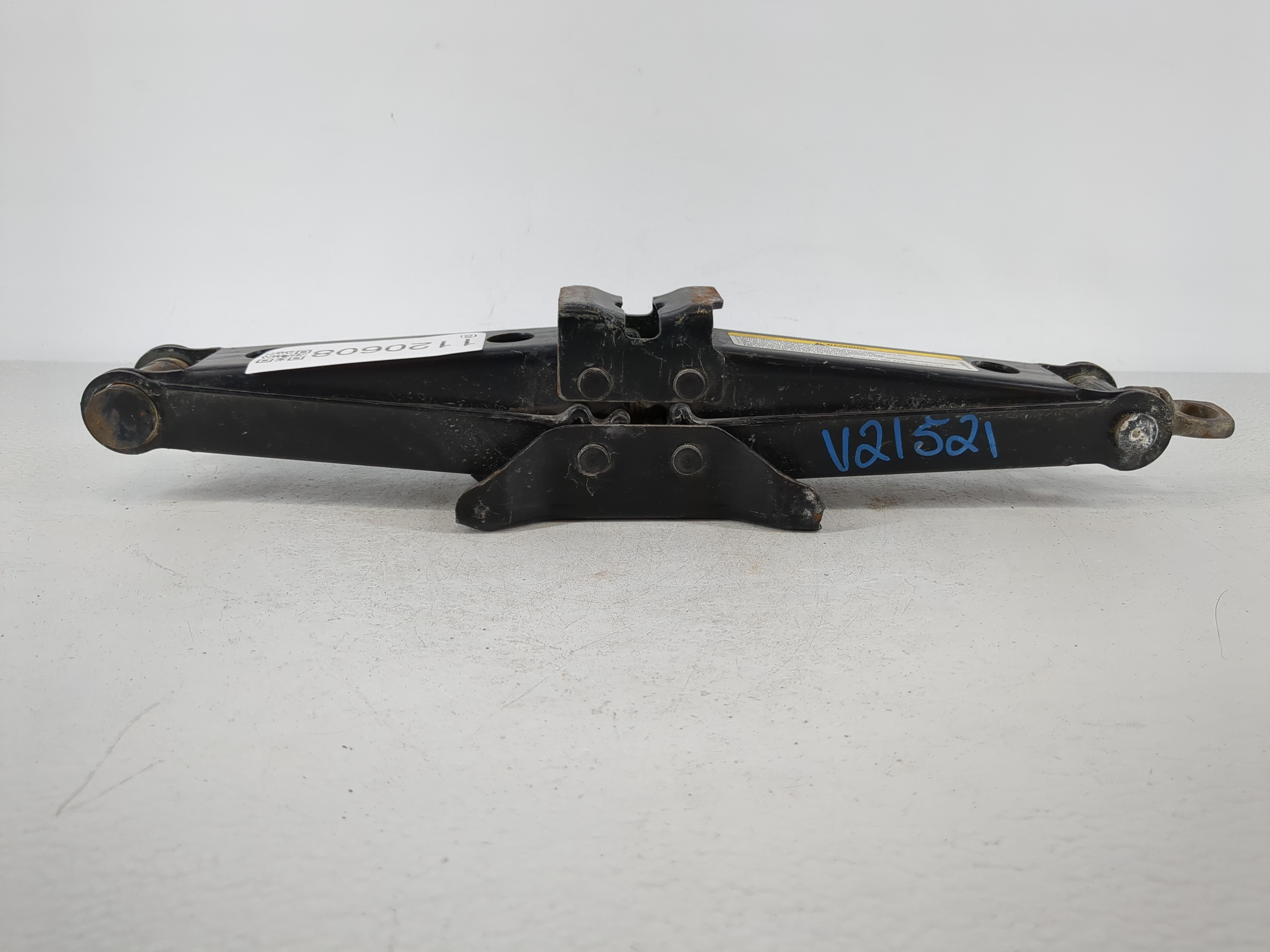 Picture of 2010 Toyota Camry Spare Scissor Car Jack 1120608
