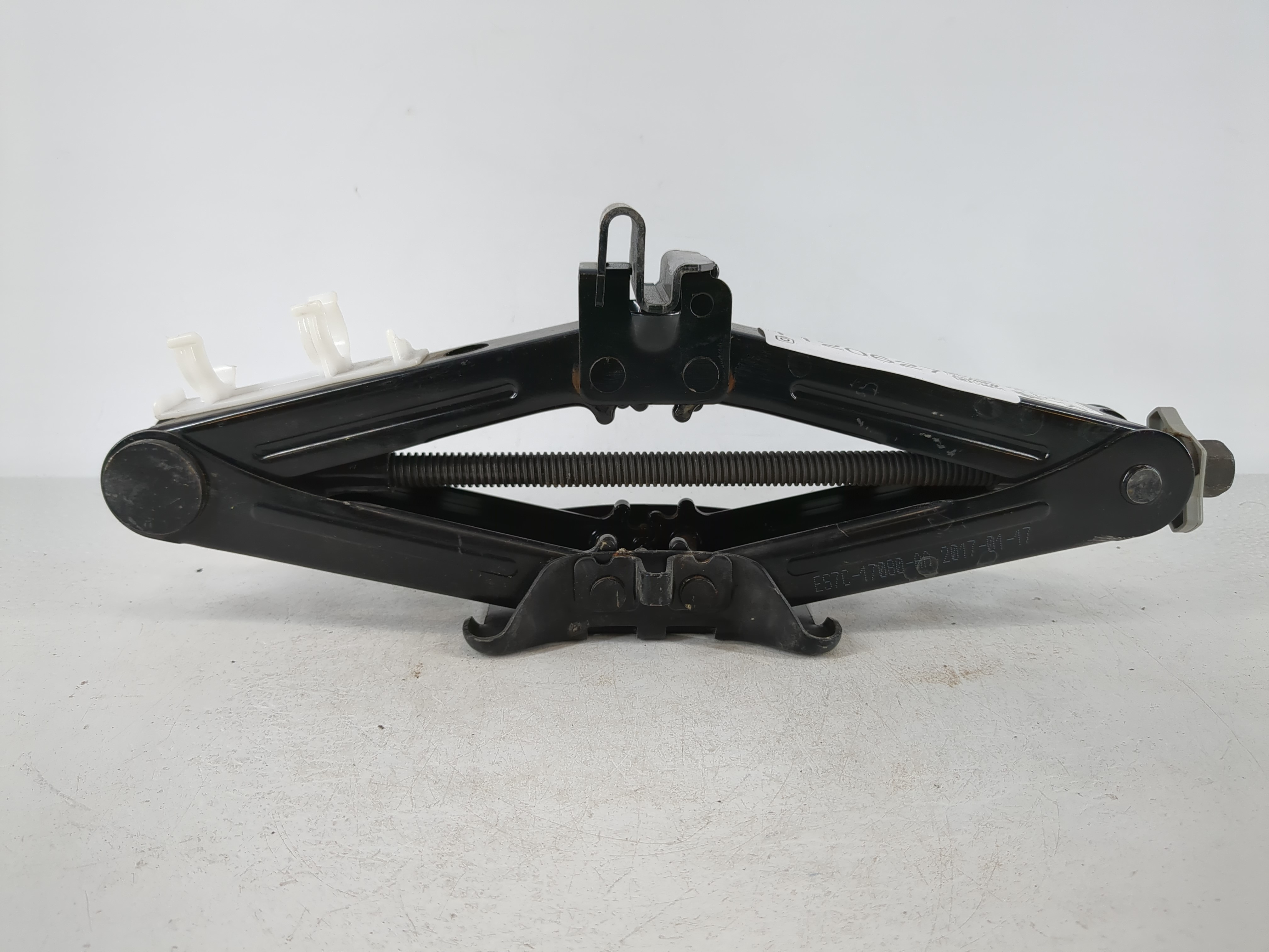 Picture of 2016 Ford Mondeo Spare Scissor Car Jack 1120627