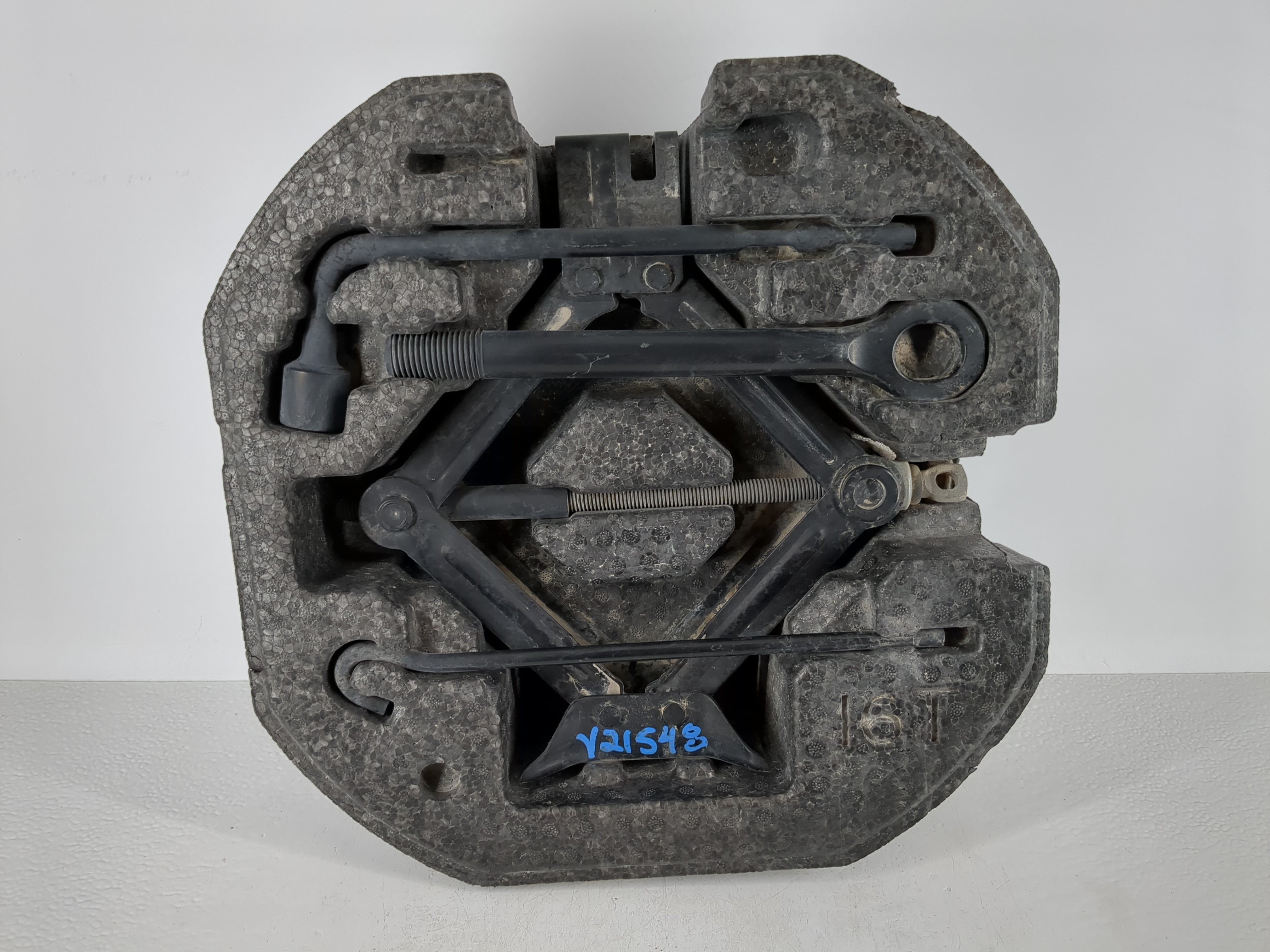 Picture of 2022 Kia Sportage Spare Scissor Car Jack 1120634