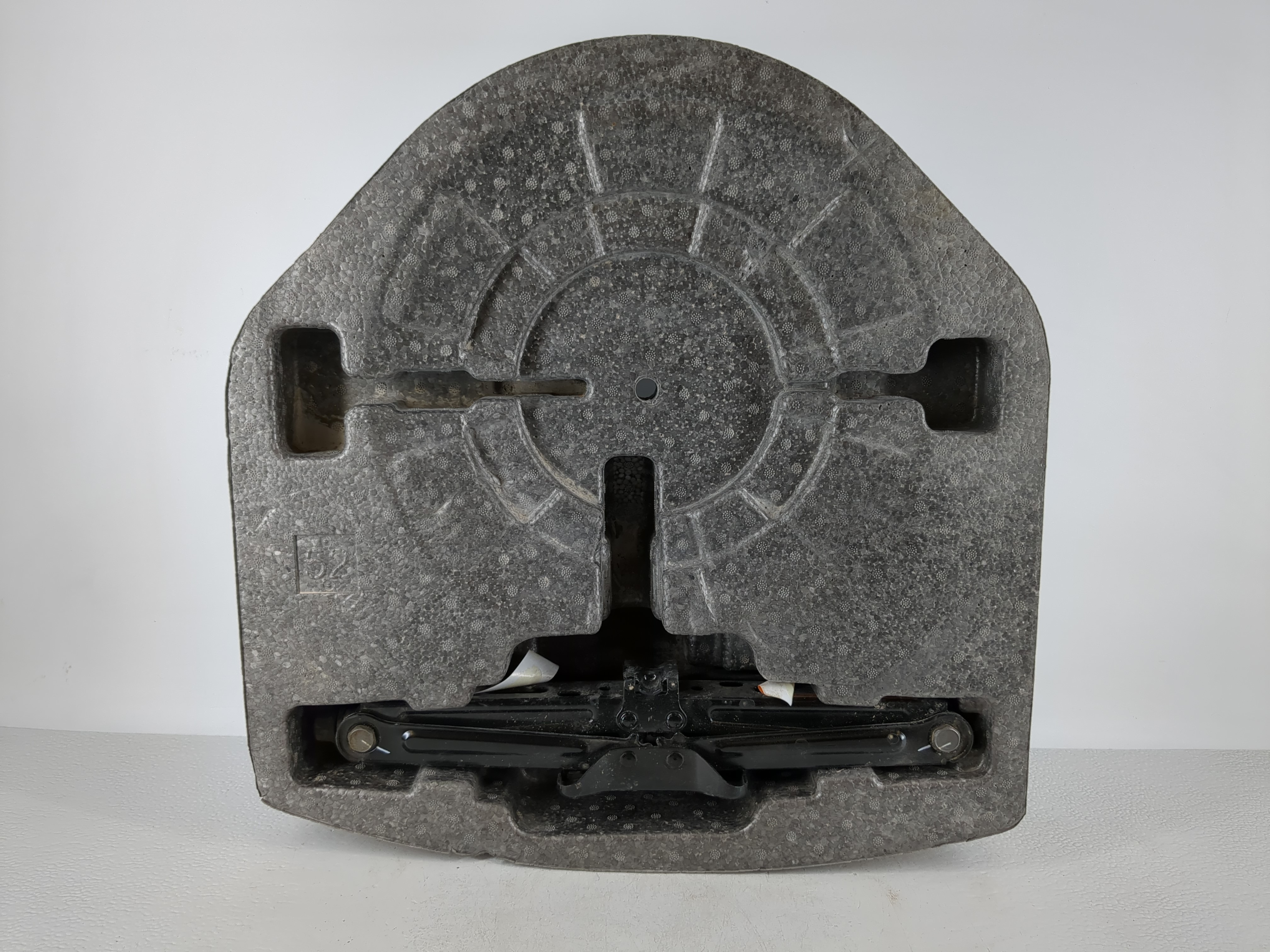 Picture of 2013 Buick Encore Spare Scissor Car Jack 1120640
