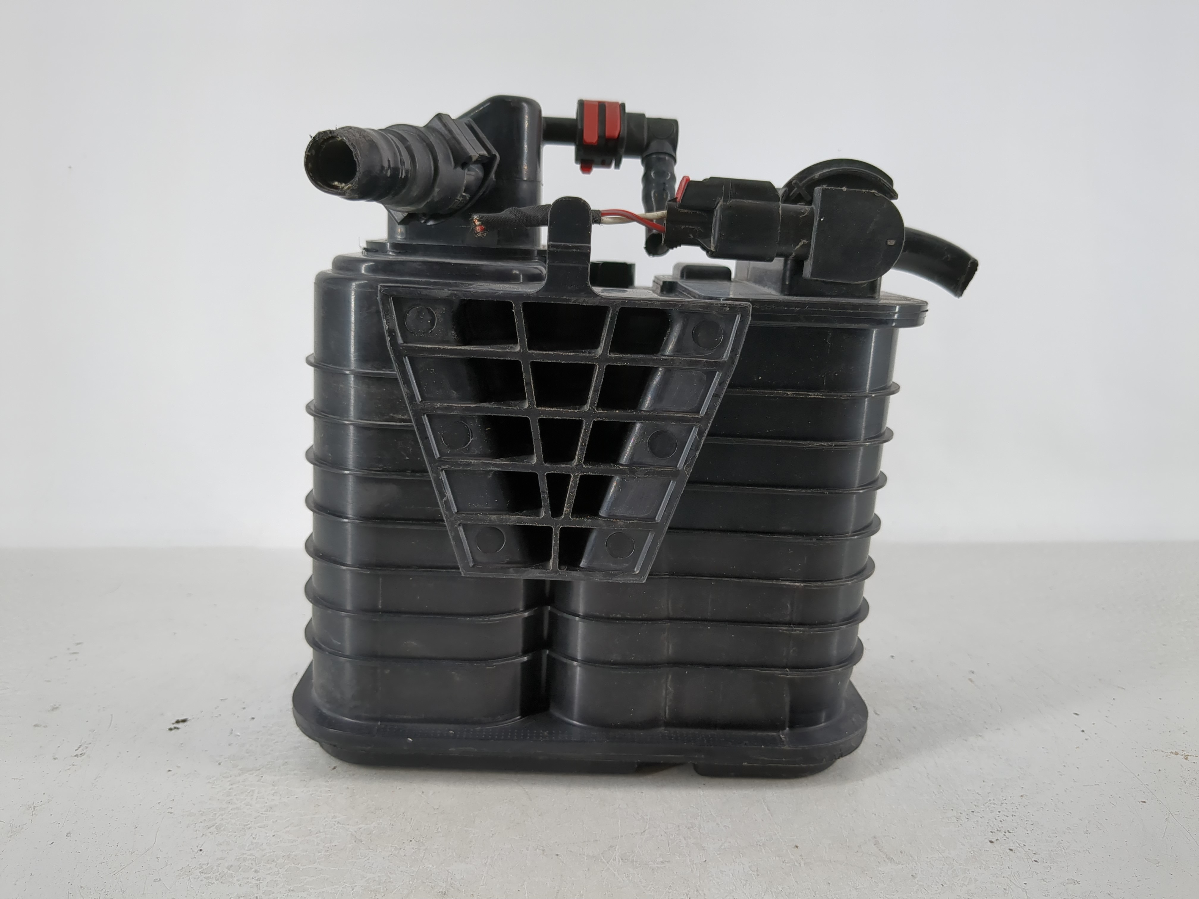 Picture of 2018 Chevrolet Cruze Fuel Vapor Charcoal Canister 1120680