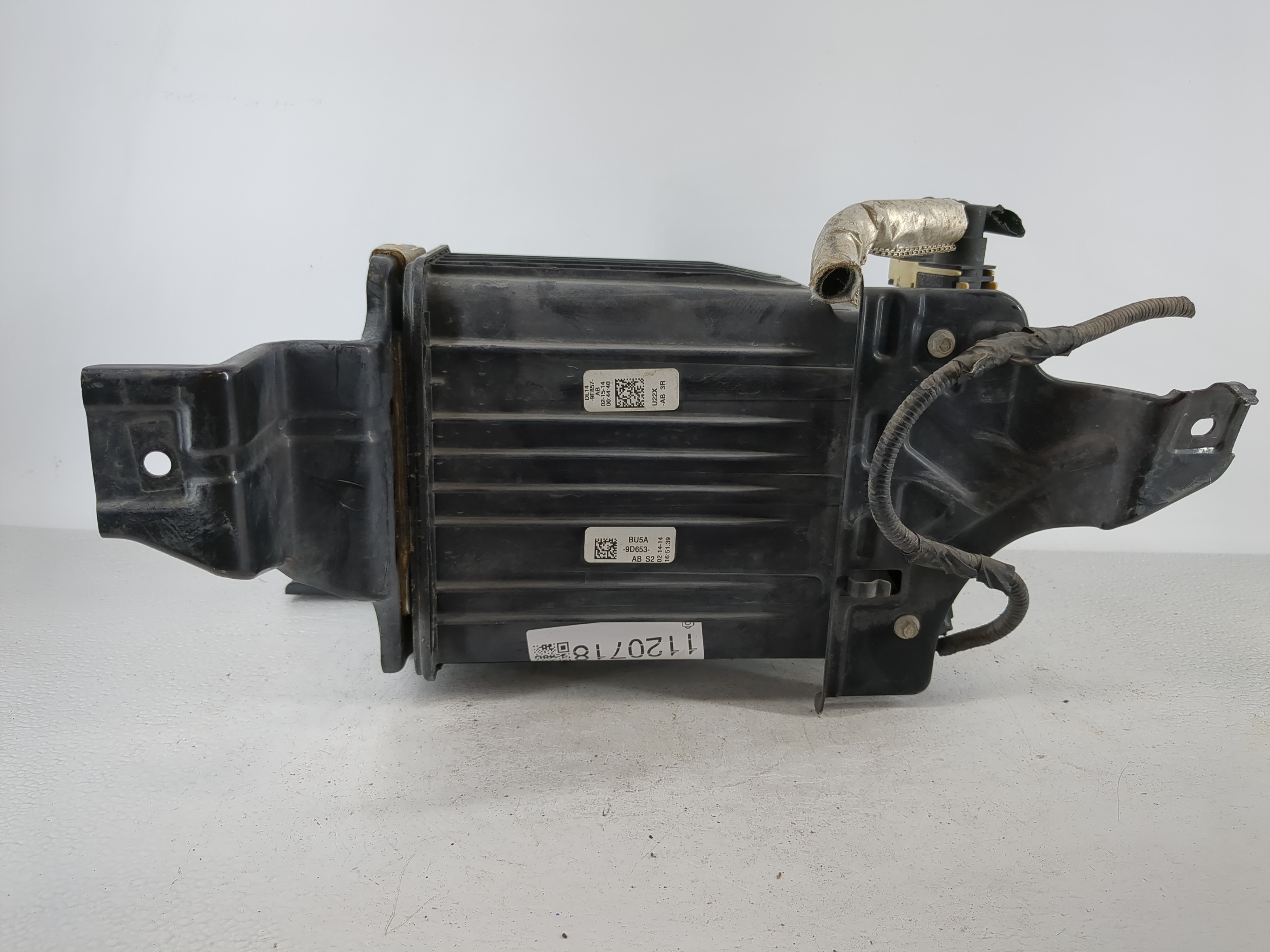 2014 Lincoln Navigator Fuel Vapor Charcoal Canister 1120718 - Oemusedautoparts1.com