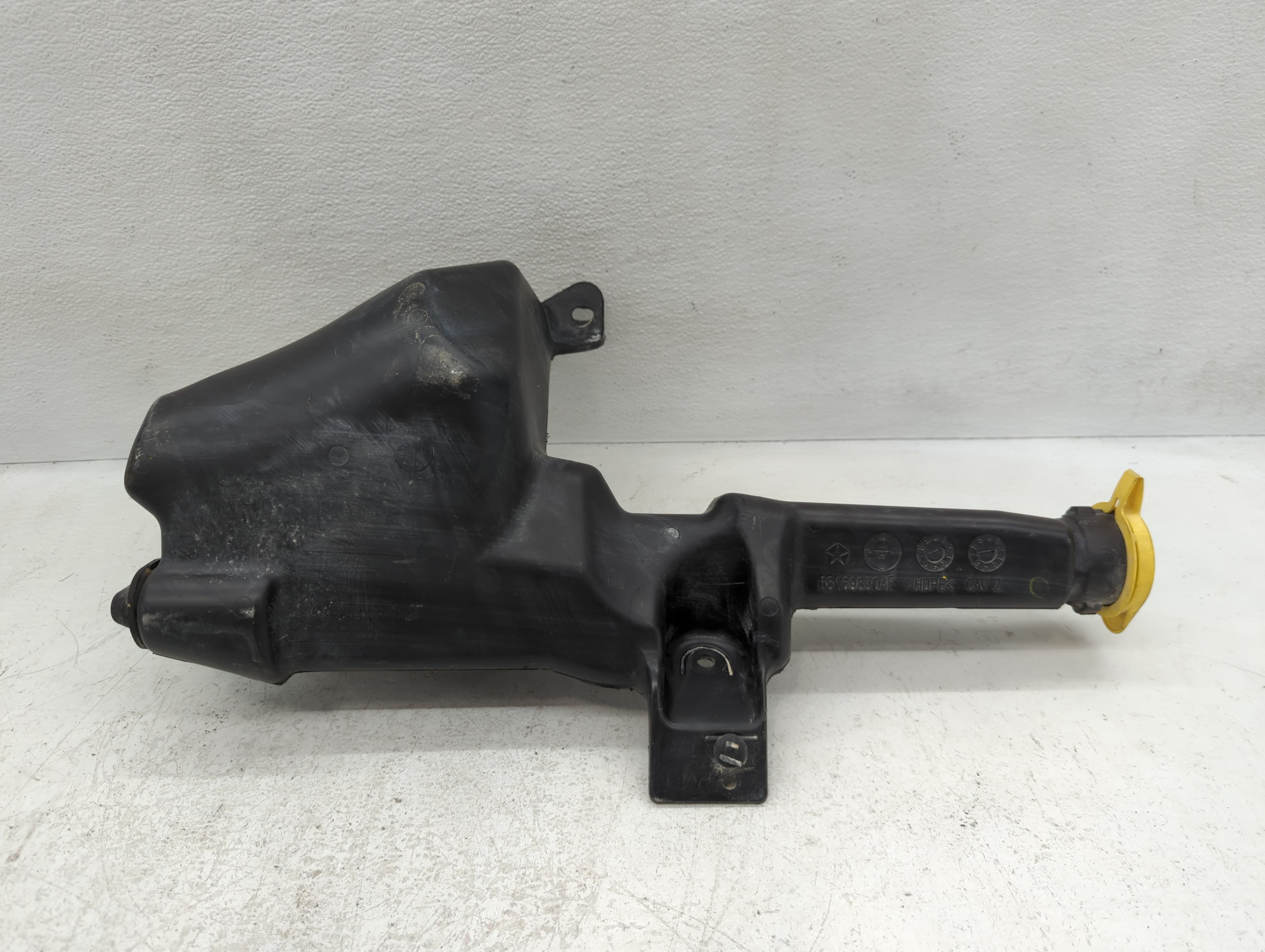 Picture of Dodge Ram 1500 Windshield Washer Fluid Reservoir Bottle Oem 1121252