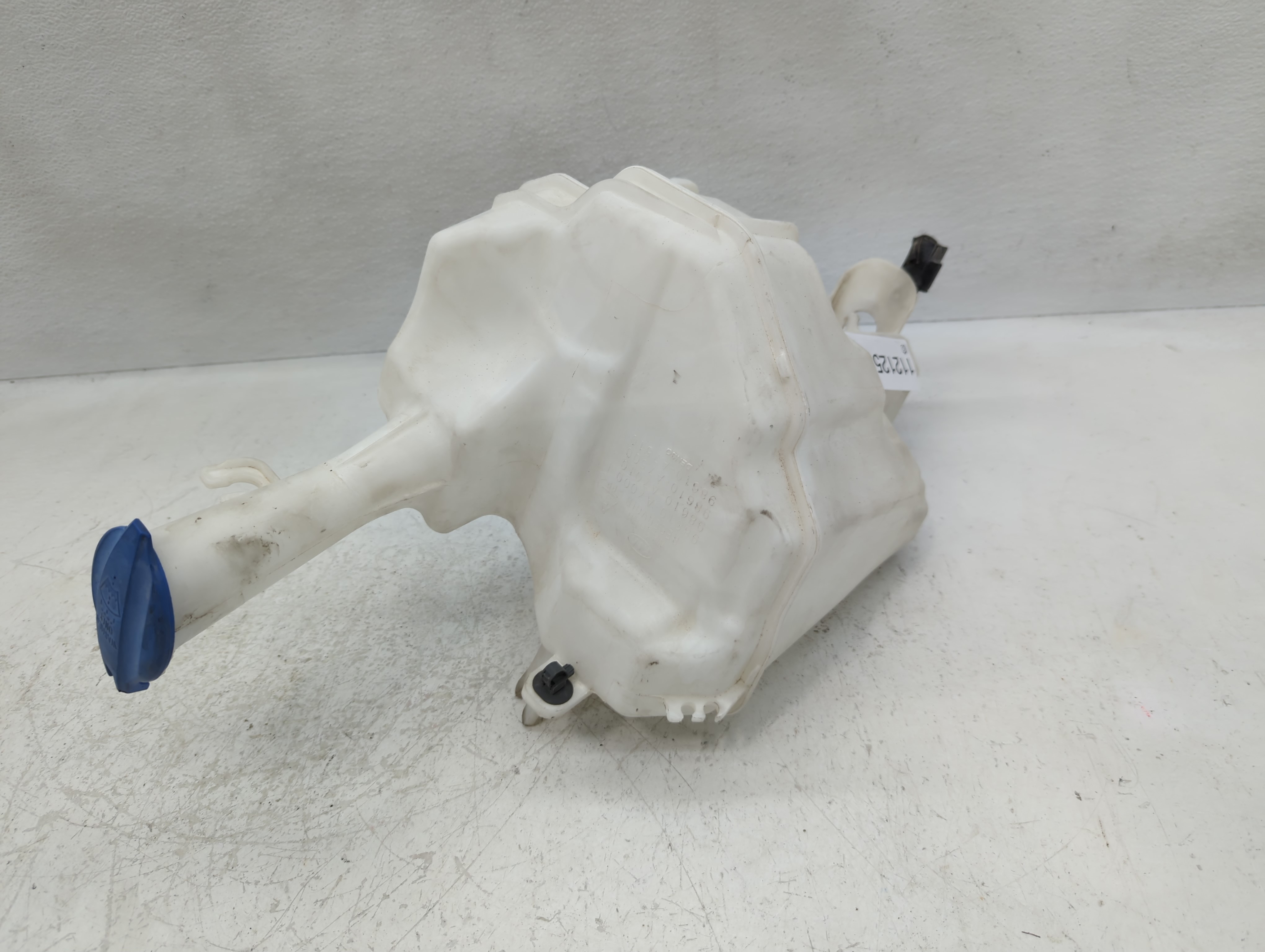 2014-2016 Kia Forte Windshield Washer Fluid Reservoir Bottle Oem 1121259 - Oemusedautoparts1.com