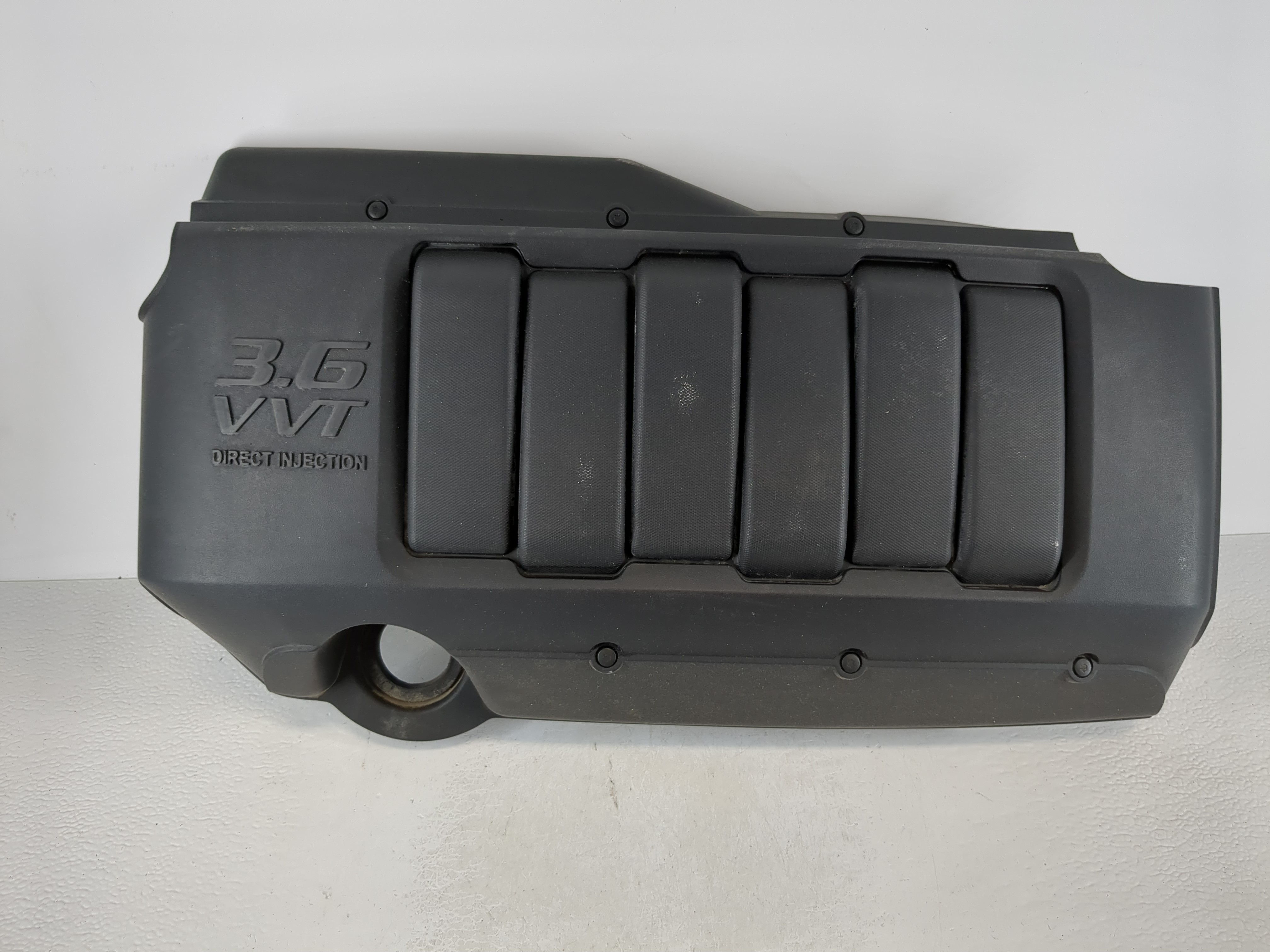 Picture of 2011 Buick Enclave Engine Cover 1121833