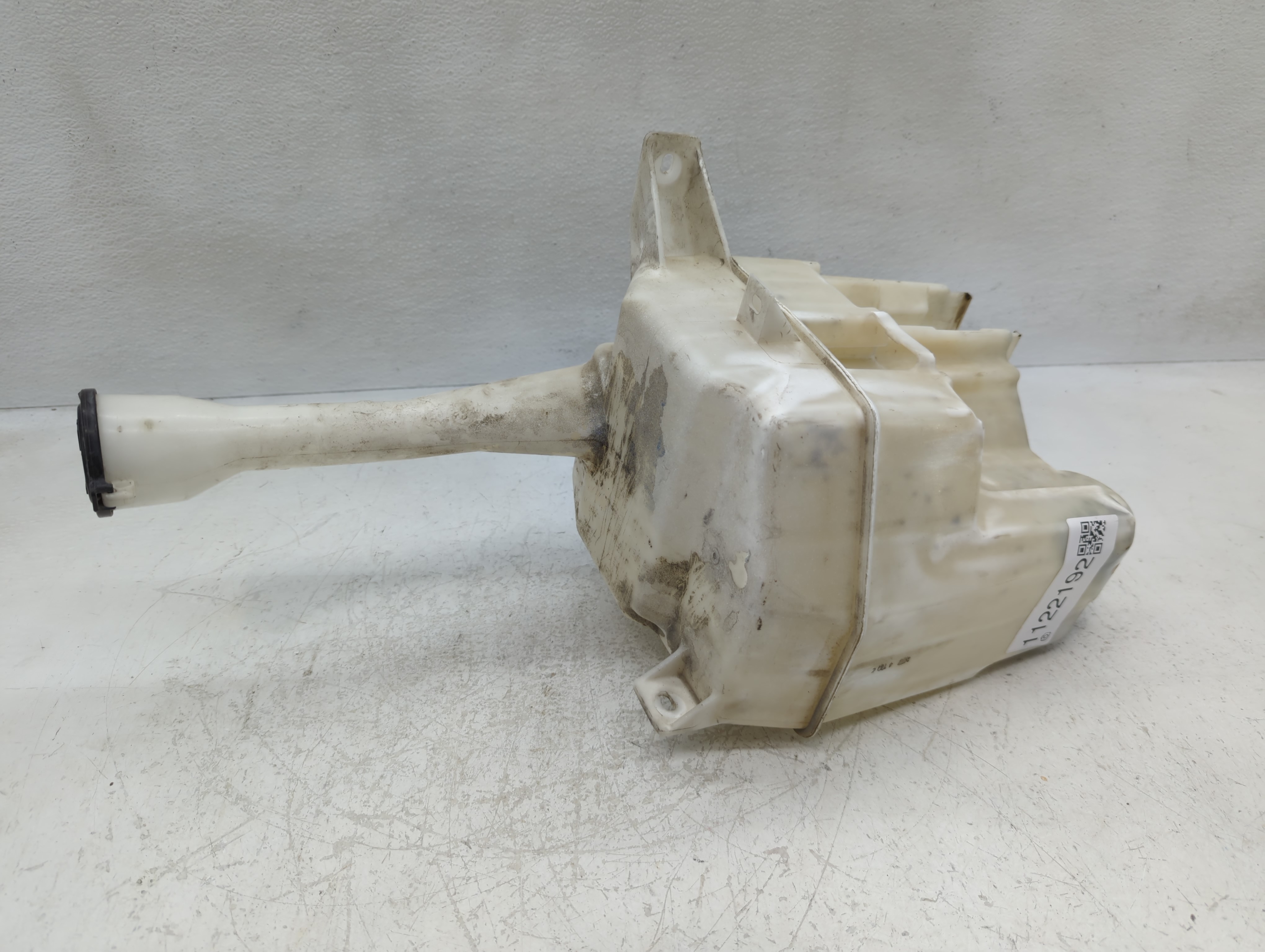Picture of 2007-2011 Toyota Camry Windshield Washer Fluid Reservoir Bottle Oem 1122192