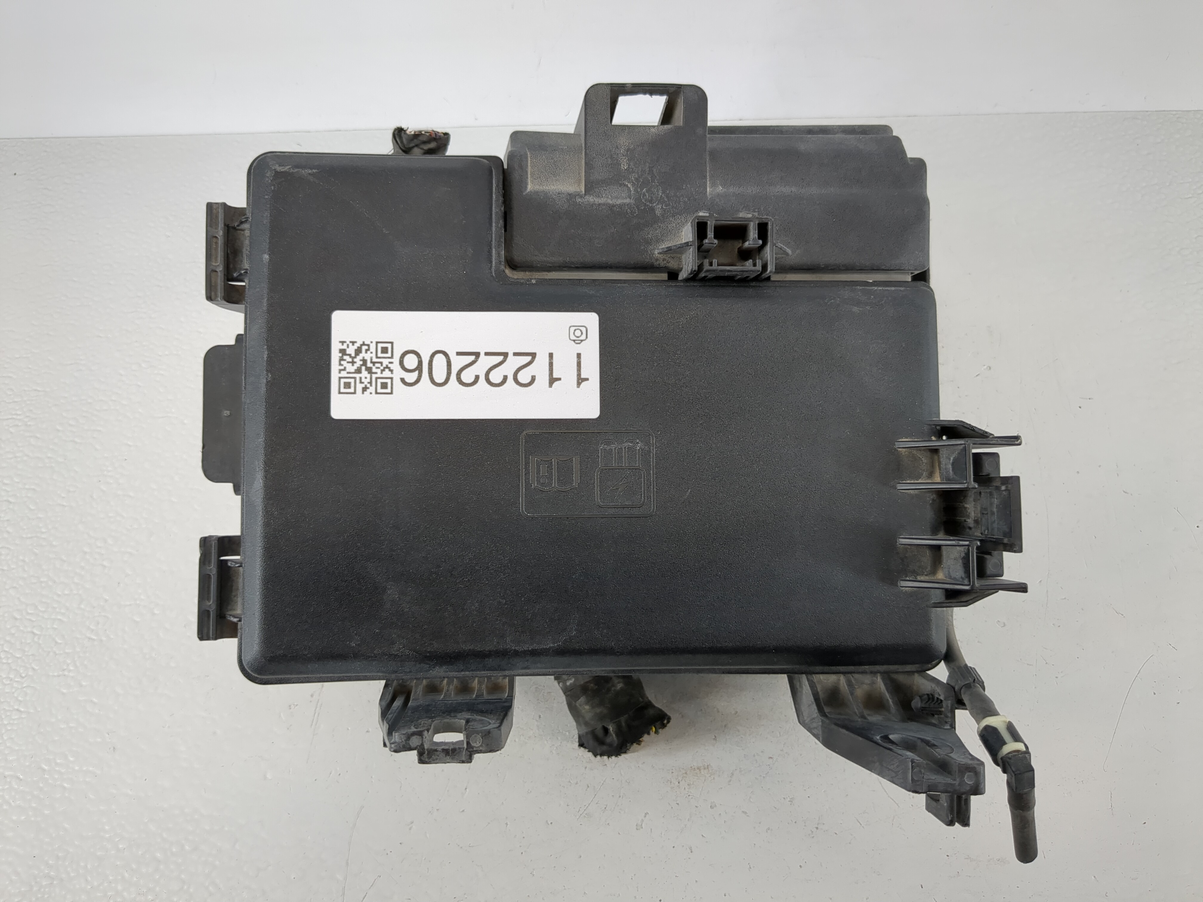 Picture of 2015-2015 Ford F-150 Fusebox Fuse Box Relay Module Fl3t-12a581 Bgk 1122206