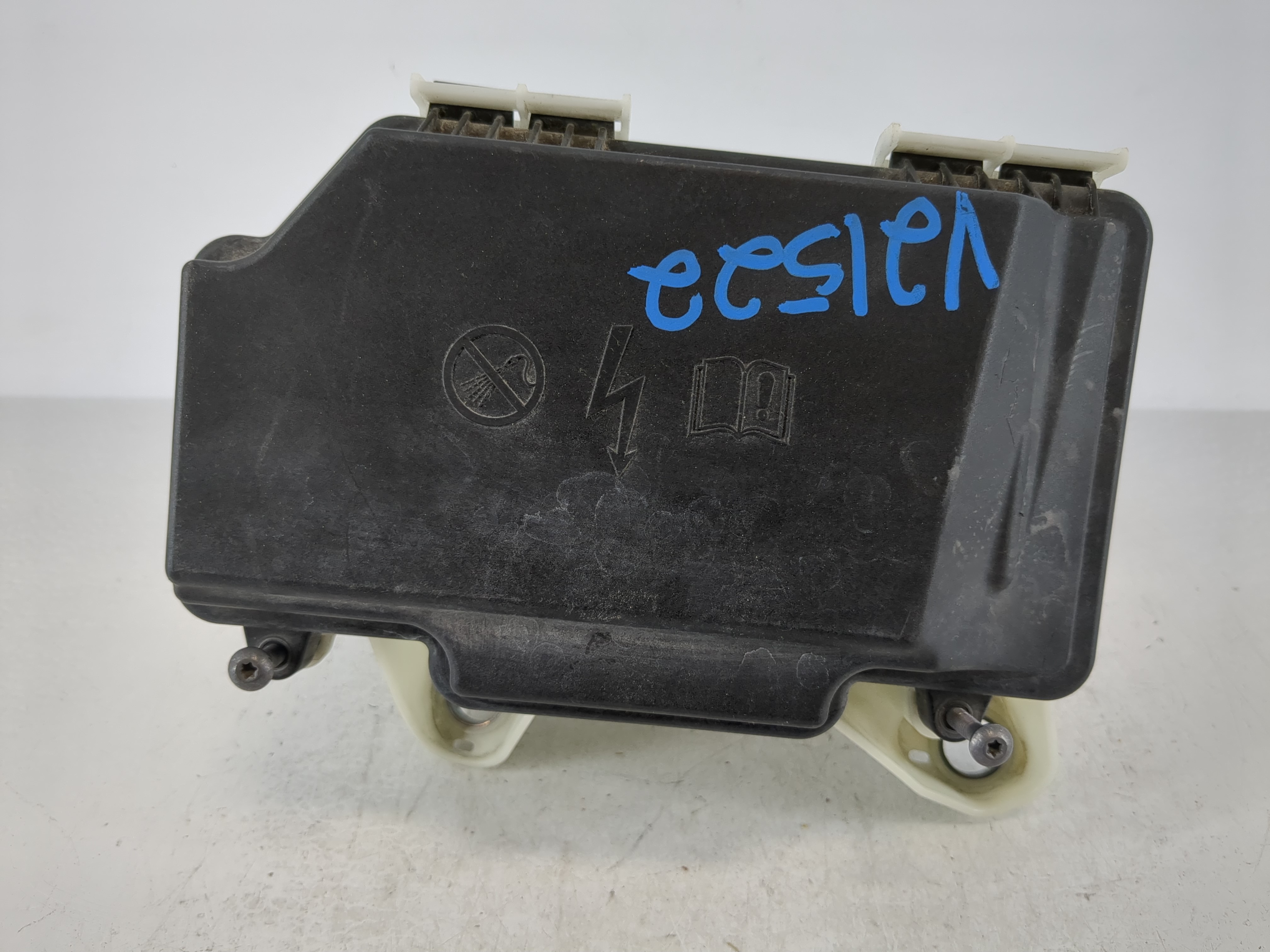 Chevrolet Traverse Fusebox Fuse Box Relay Module A 205 540 00 82 1122230 - Oemusedautoparts1.com