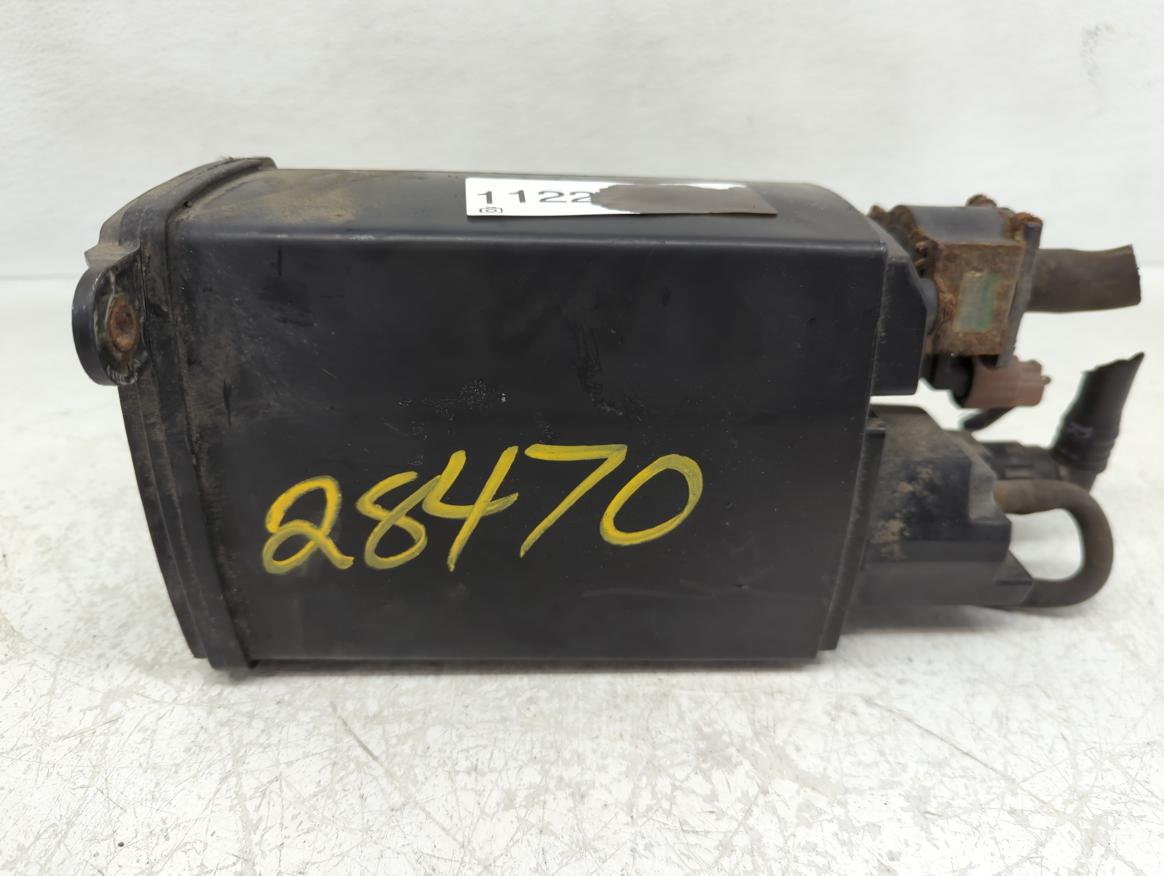 Picture of 2004 Honda Cr-v Fuel Vapor Charcoal Canister 1122277