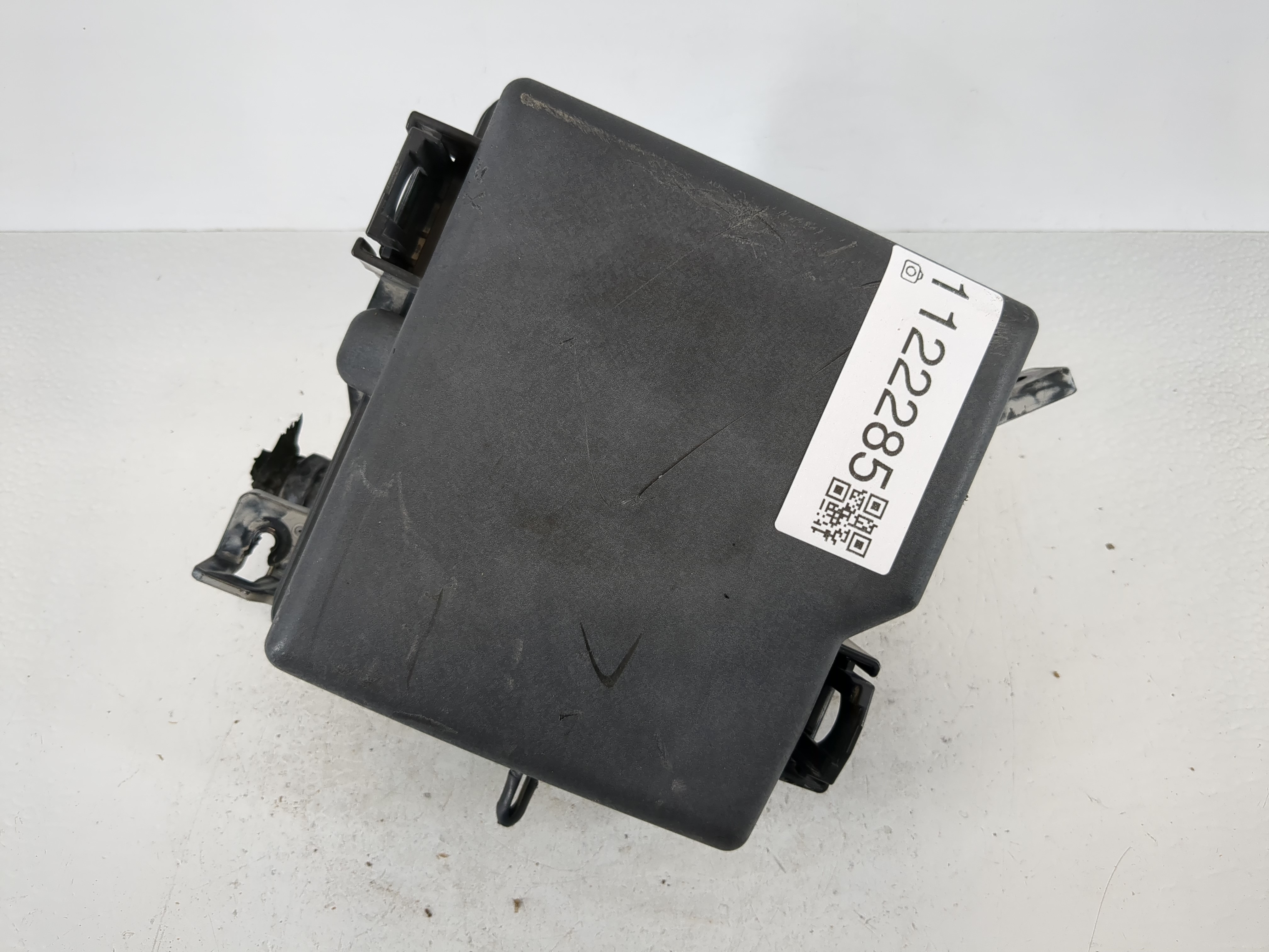 Picture of 2019-2020 Kia Sorento Fusebox Fuse Box Relay Module 1122285