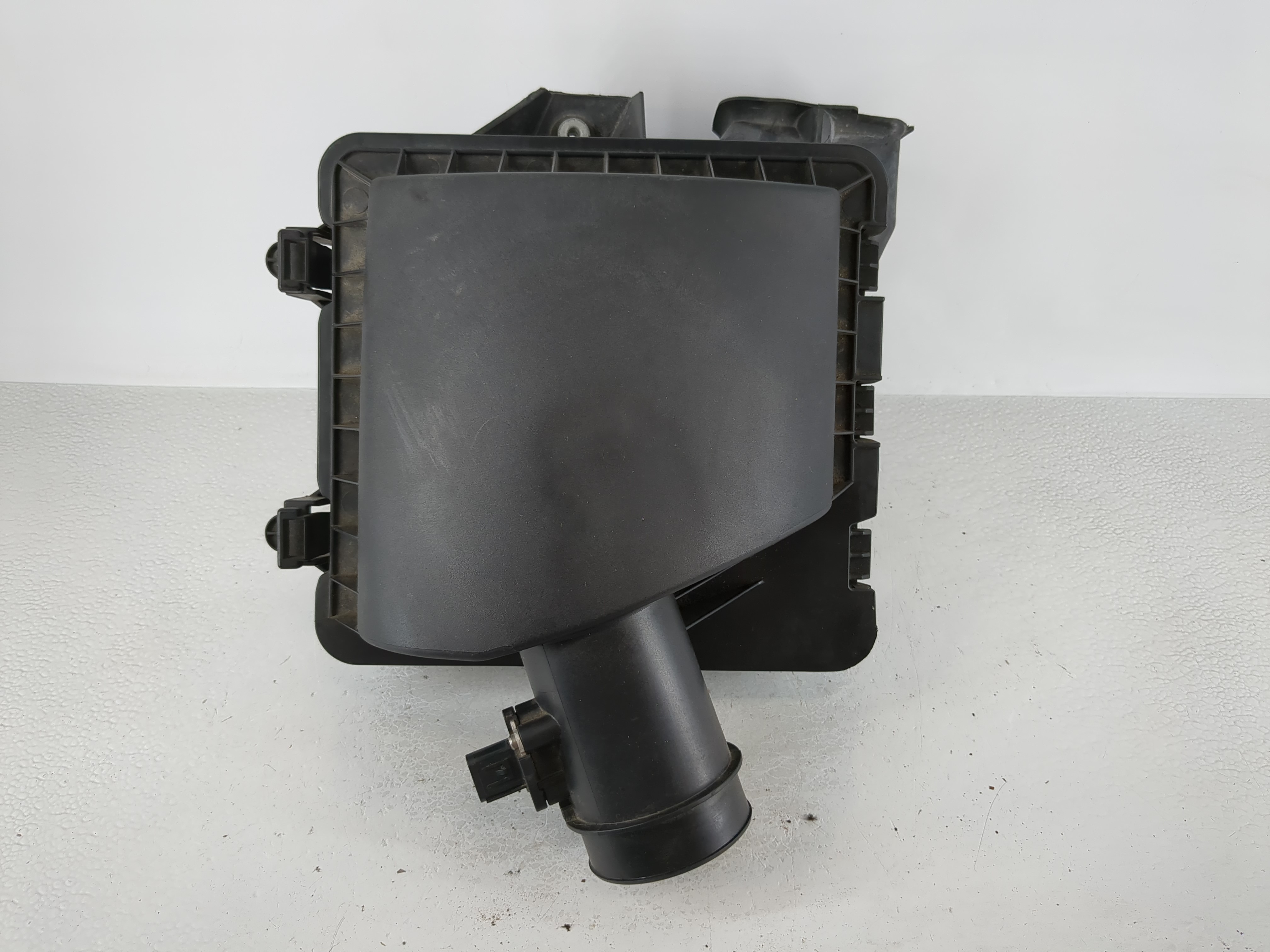 Picture of 2010-2010 Ford Mustang Air Cleaner Intake-duct Hose Tube 1122292