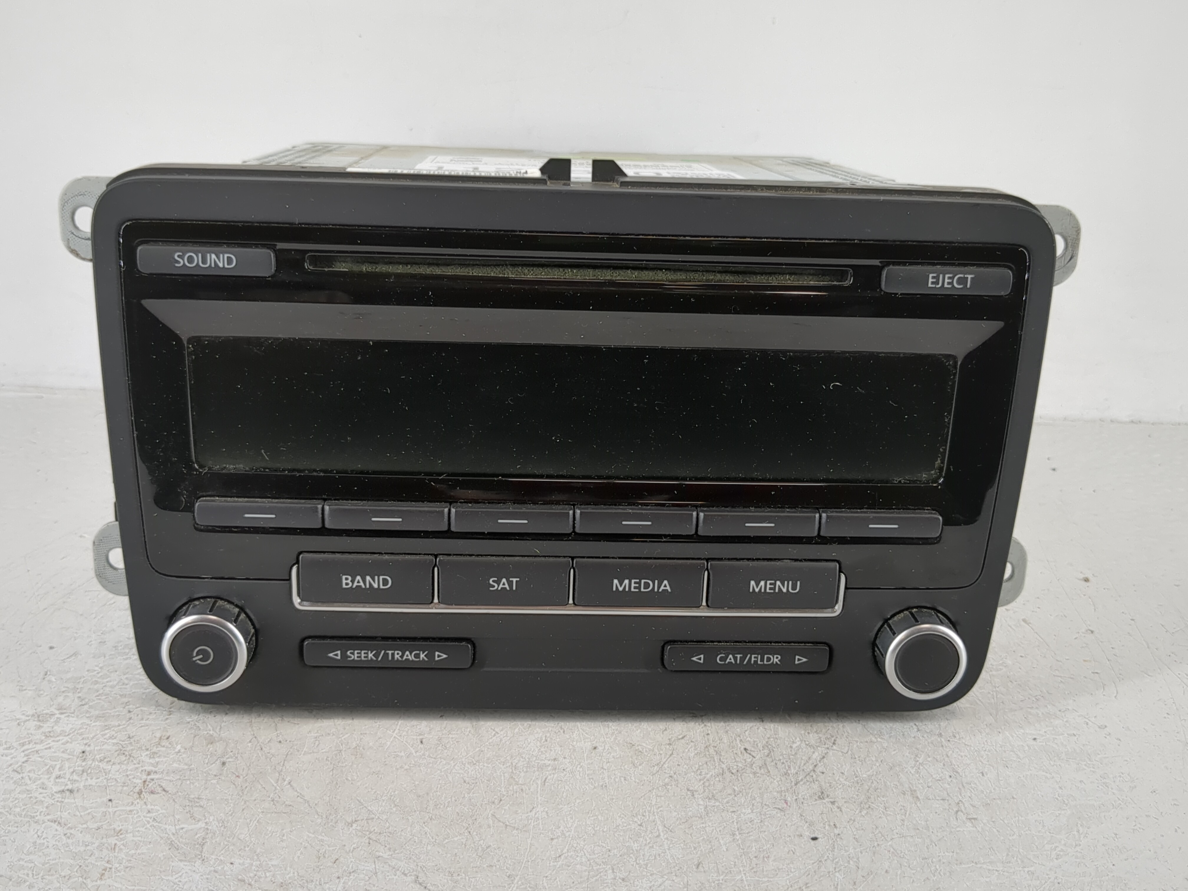 Picture of 2011-2014 Volkswagen Jetta Am Fm Cd Player Radio Receiver 1122650