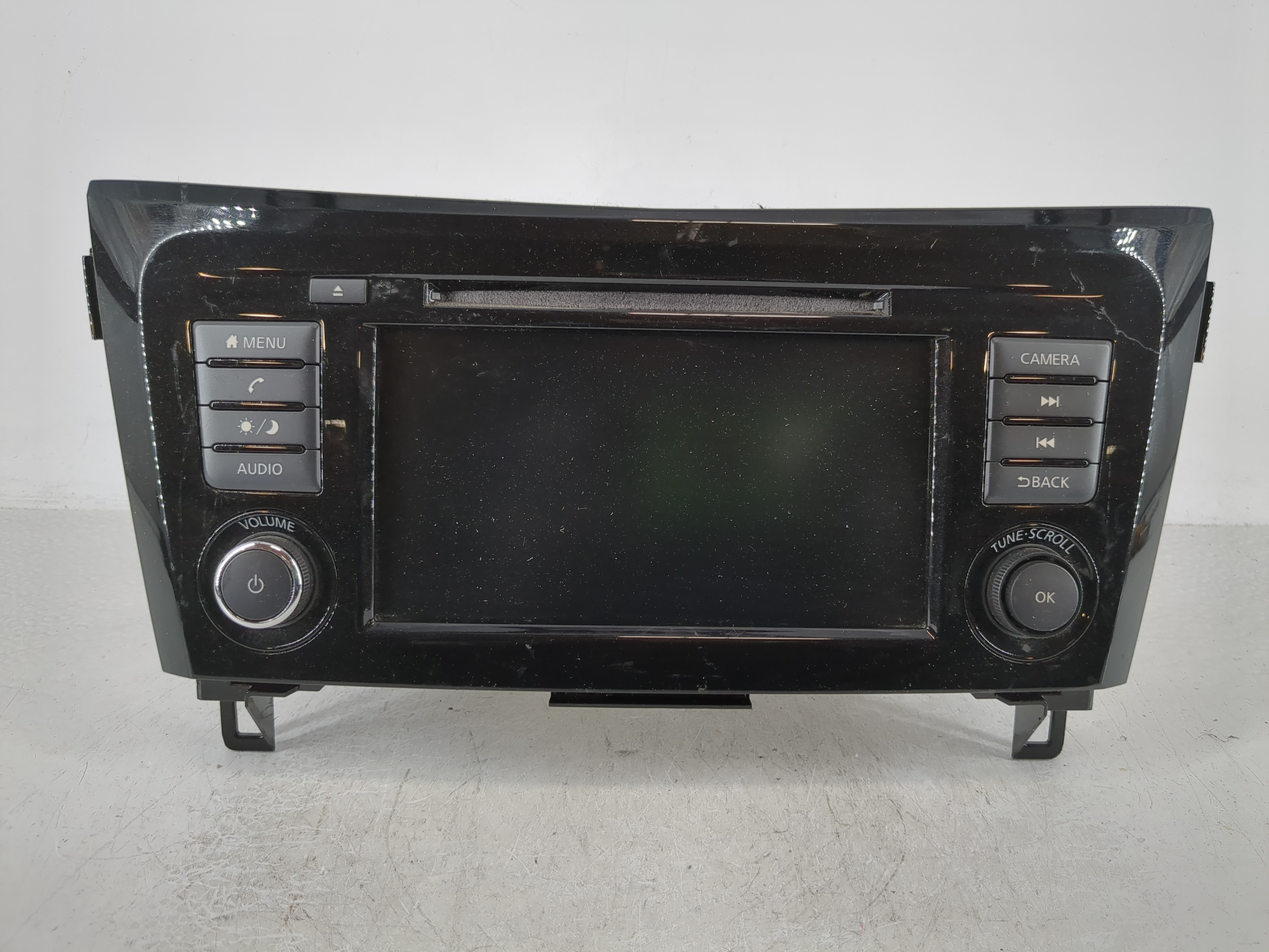 Picture of 2018-2020 Nissan Rogue Am Fm Cd Player Radio Receiver 1122653