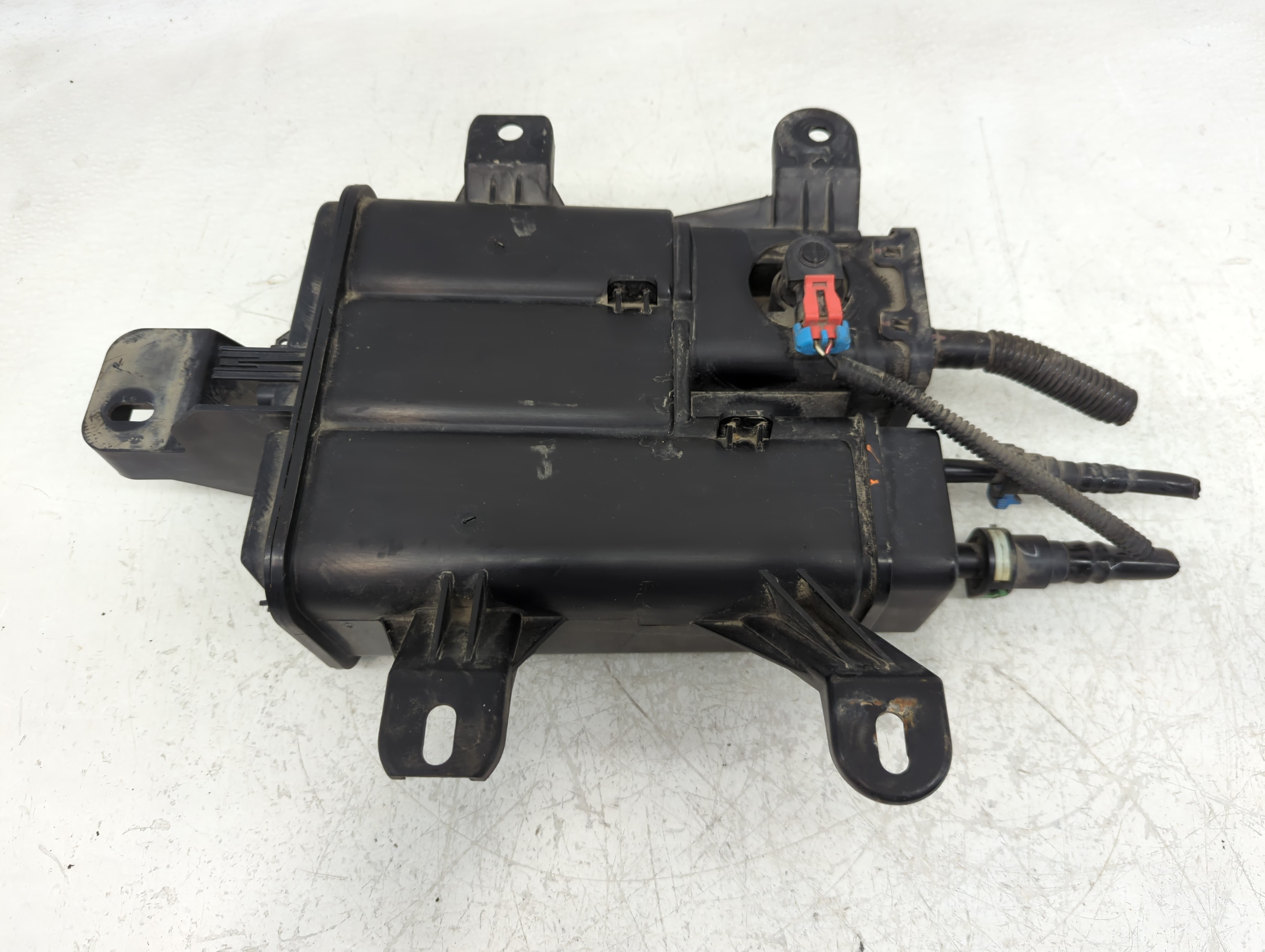 Picture of 2011 Chevrolet Equinox Fuel Vapor Charcoal Canister 1122672
