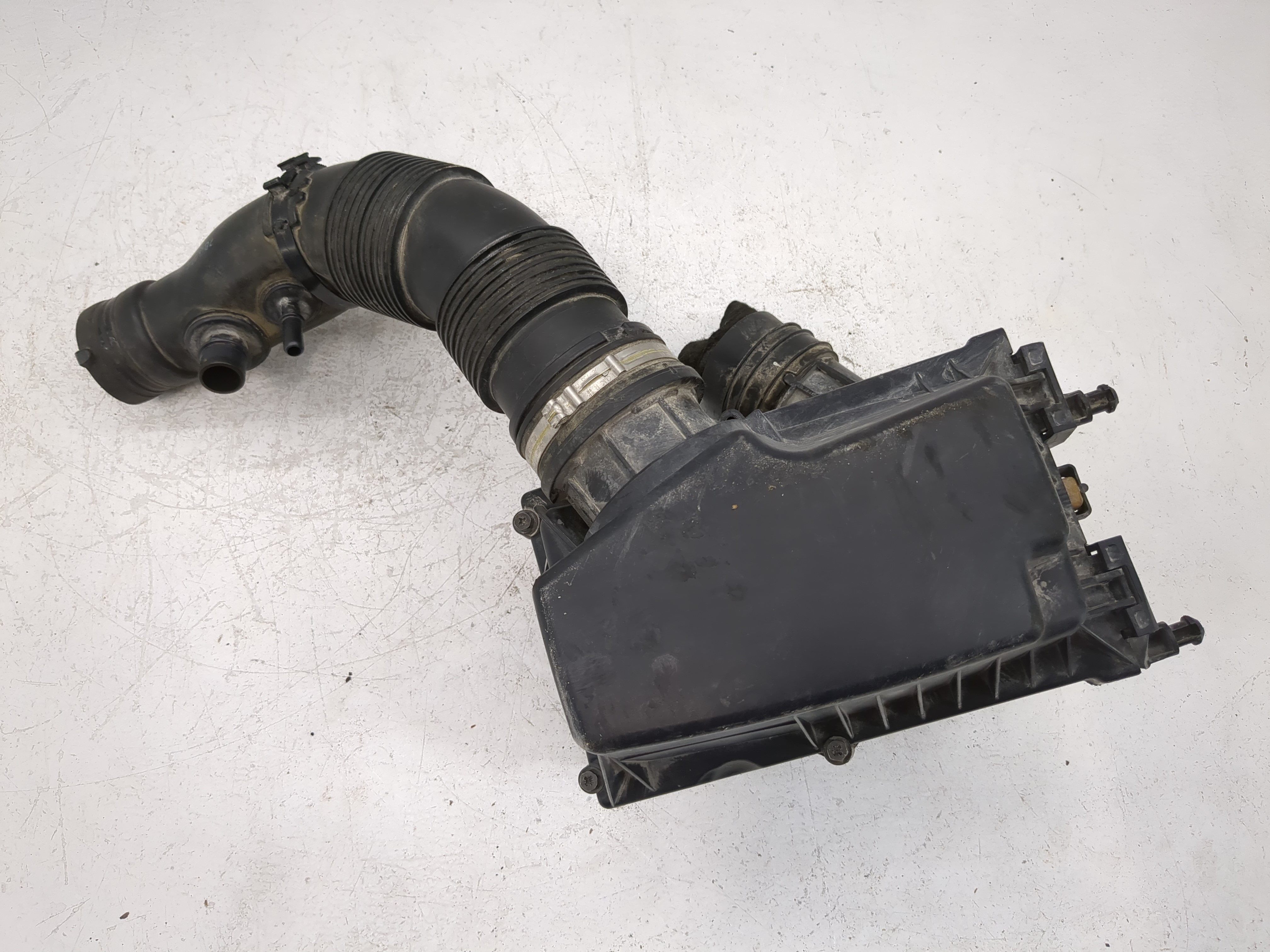 2014-2015 Fiat 500 Air Cleaner Intake-duct Hose Tube 1122688 - Oemusedautoparts1.com