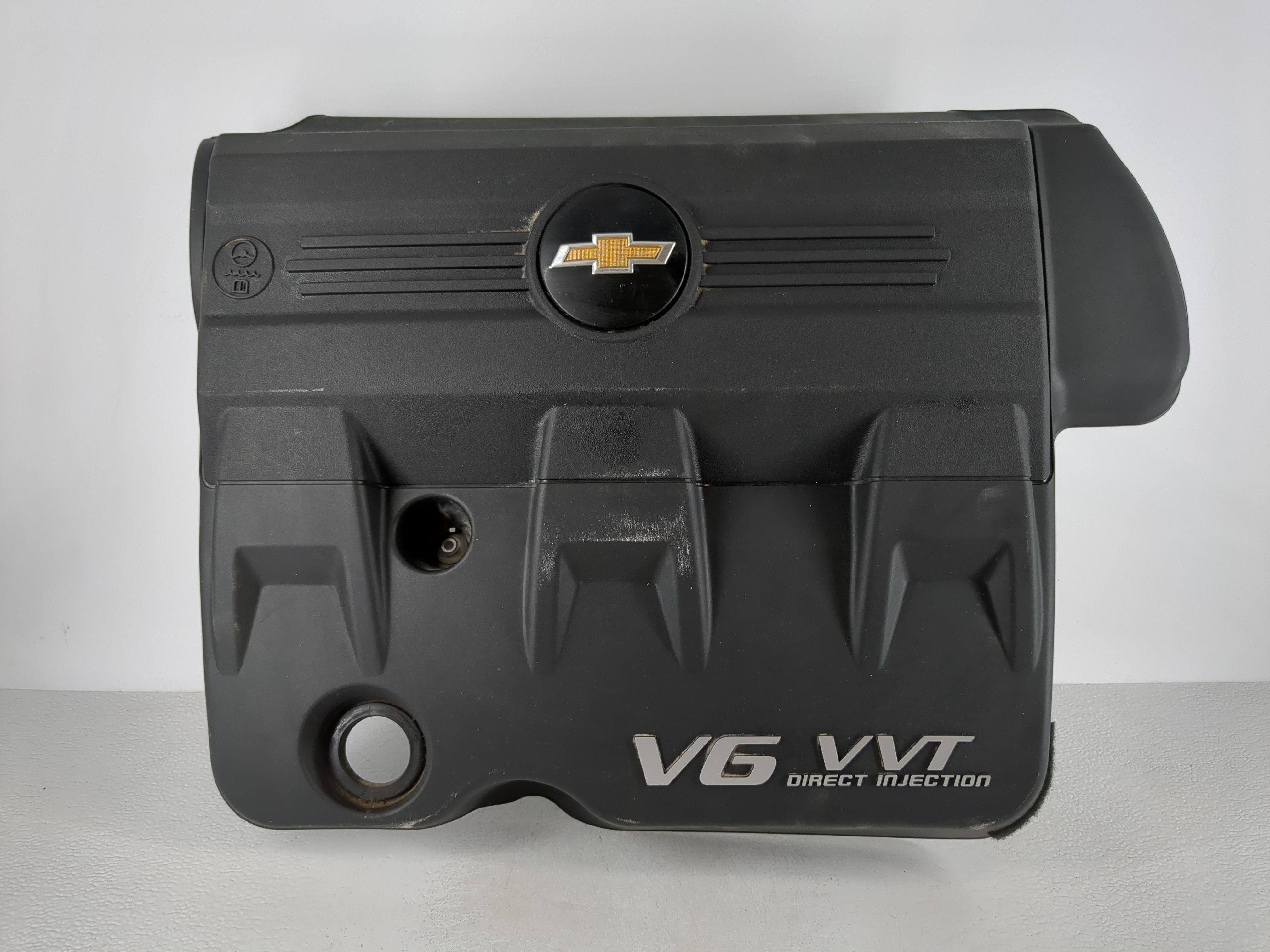 Picture of 2016 Chevrolet Equinox Engine Cover 1122726