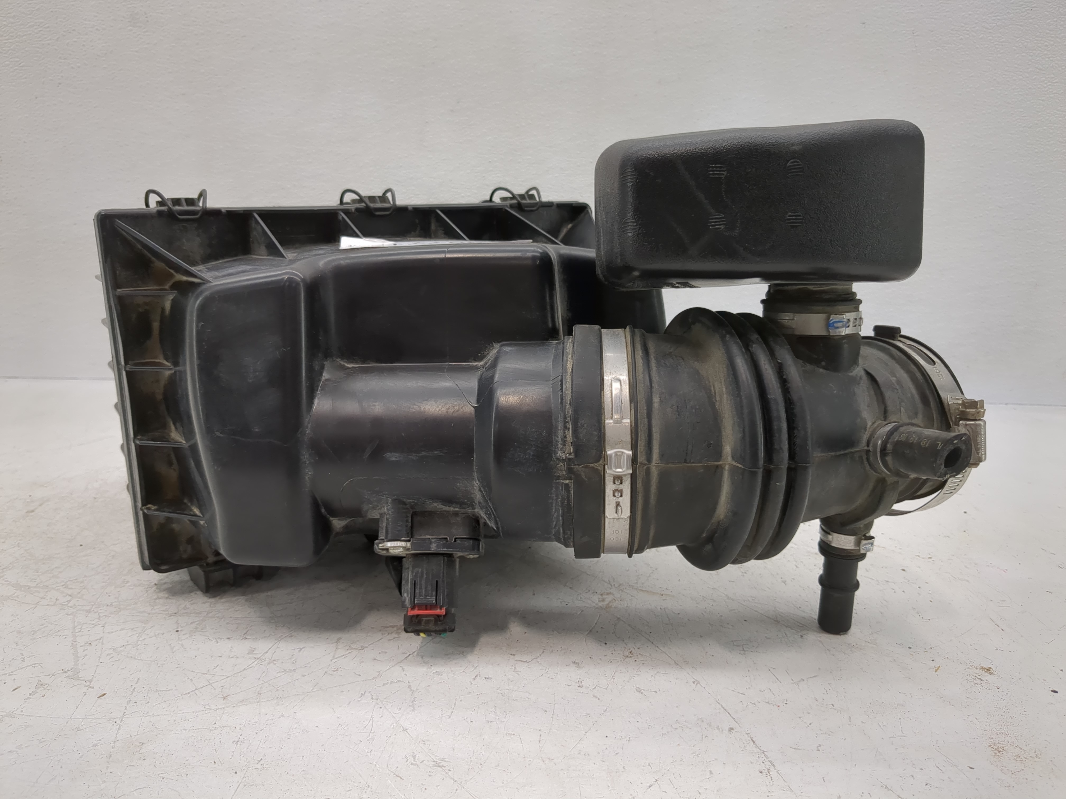 2010-2012 Ford Fusion Air Cleaner Intake-duct Hose Tube 1122771 - Oemusedautoparts1.com