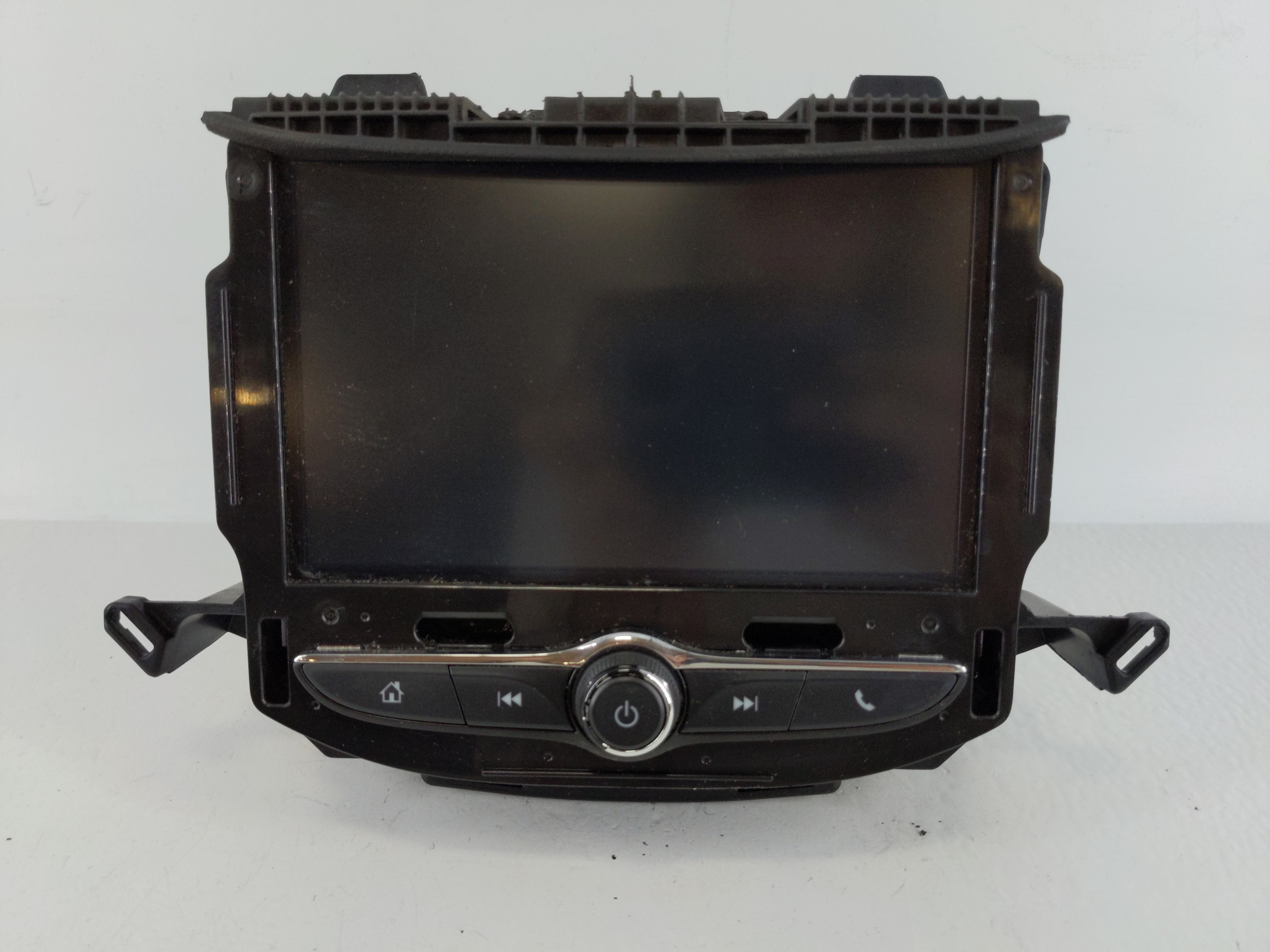2017-2020 Chevrolet Trax Am Fm Cd Player Radio Receiver 1122826 - Oemusedautoparts1.com