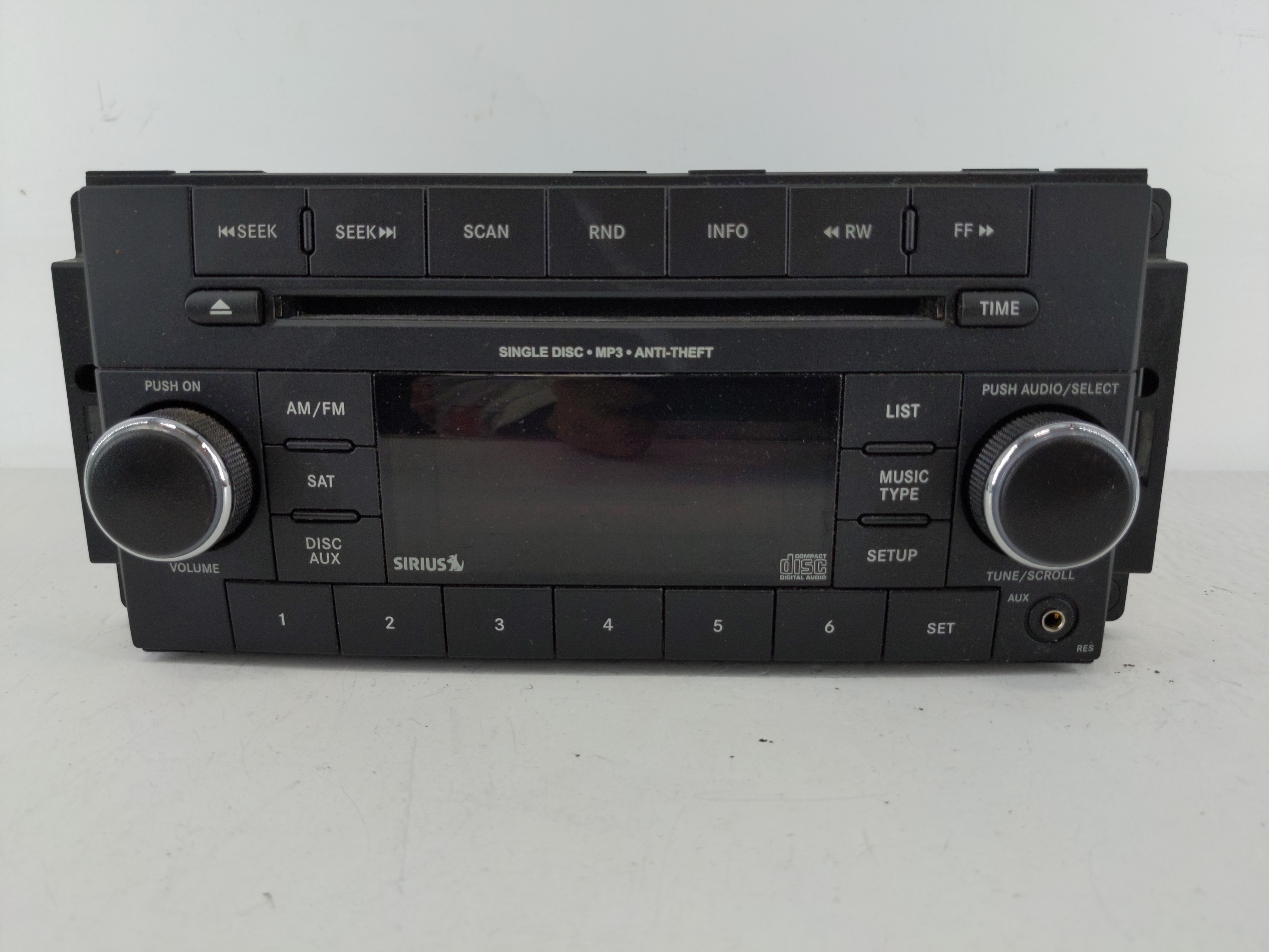 Dodge Caravan Am Fm Cd Player Radio Receiver 1122831 - Oemusedautoparts1.com