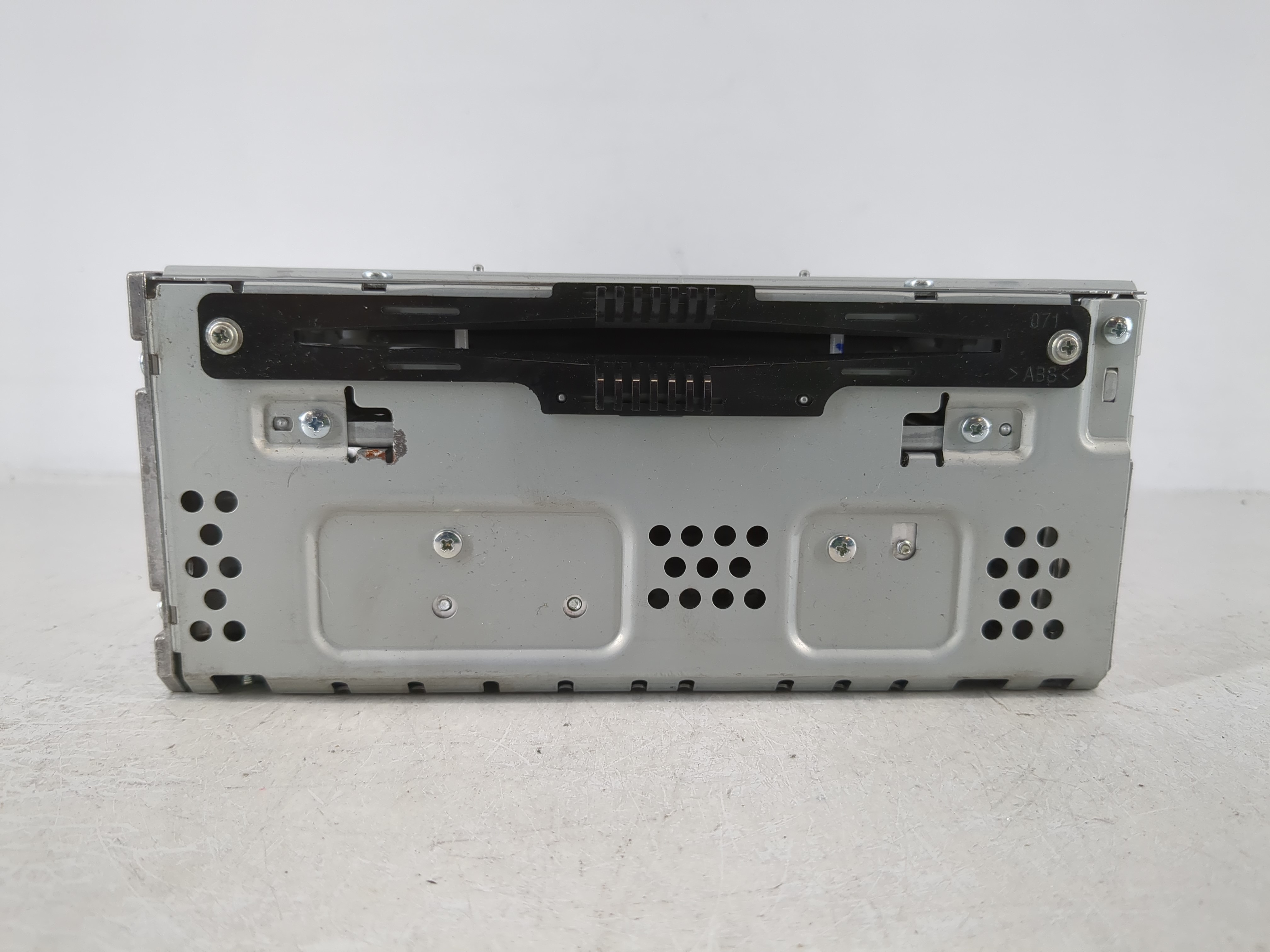 Picture of 2015-2018 Ford Edge Am Fm Cd Player Radio Receiver 1122859