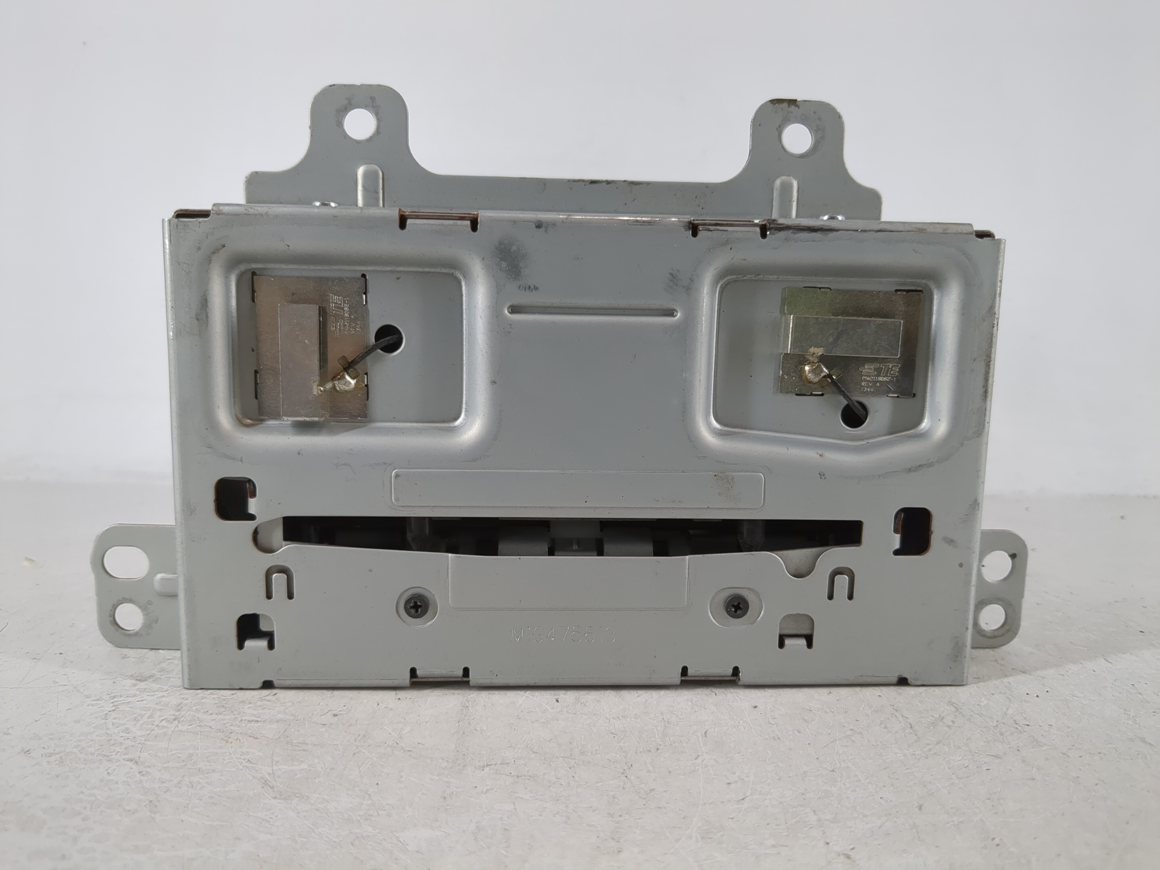 2014-2014 Chevrolet Cruze Am Fm Cd Player Radio Receiver 1122860 - Oemusedautoparts1.com
