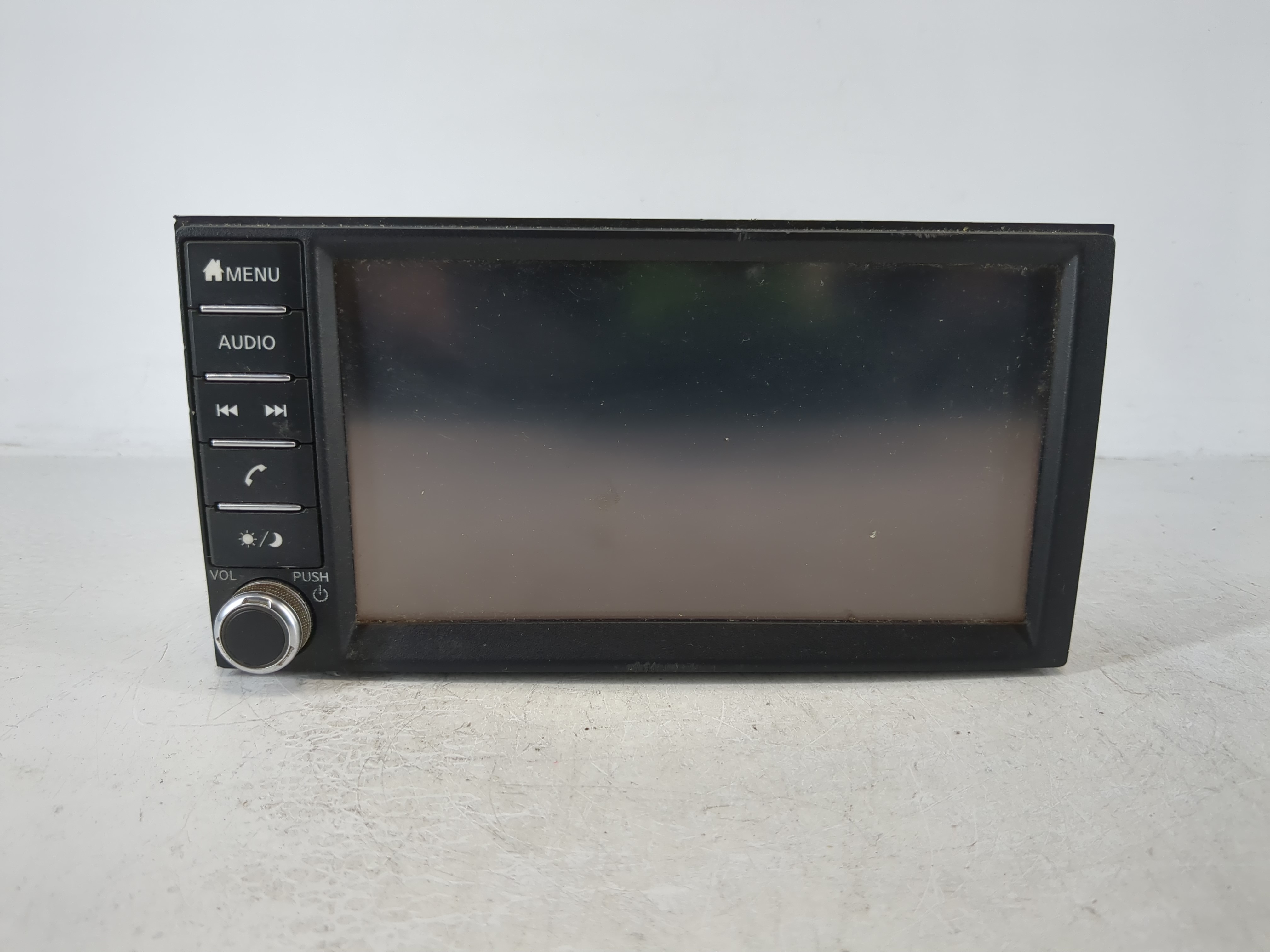 Picture of 2018-2019 Nissan Sentra Am Fm Cd Player Radio Receiver 1122865