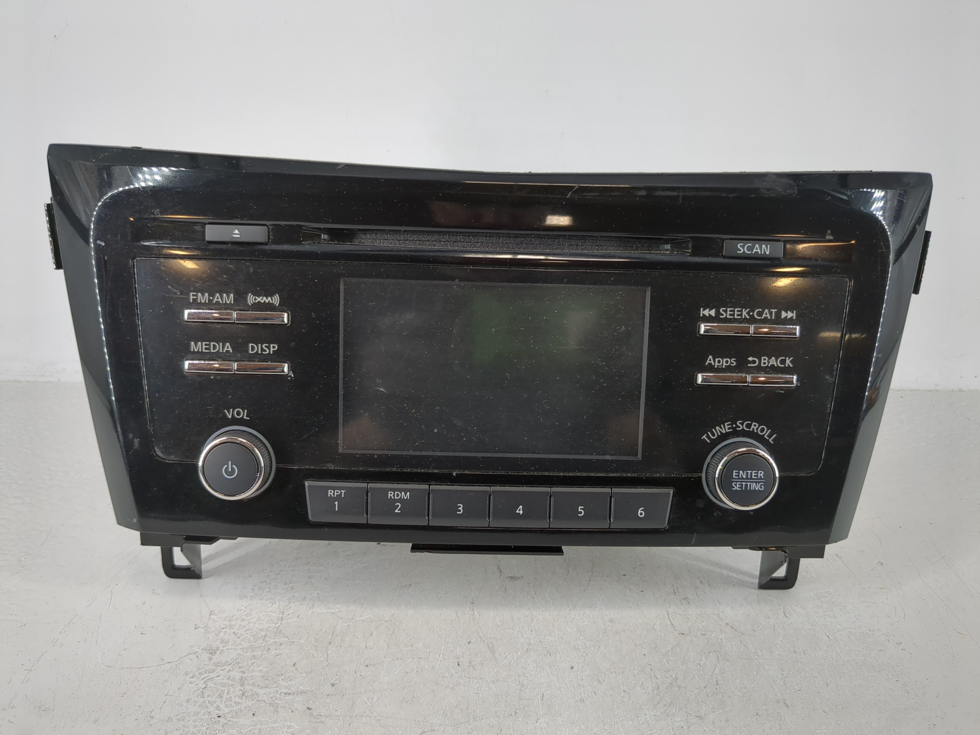 Picture of 2015-2016 Nissan Rogue Am Fm Cd Player Radio Receiver 1122867