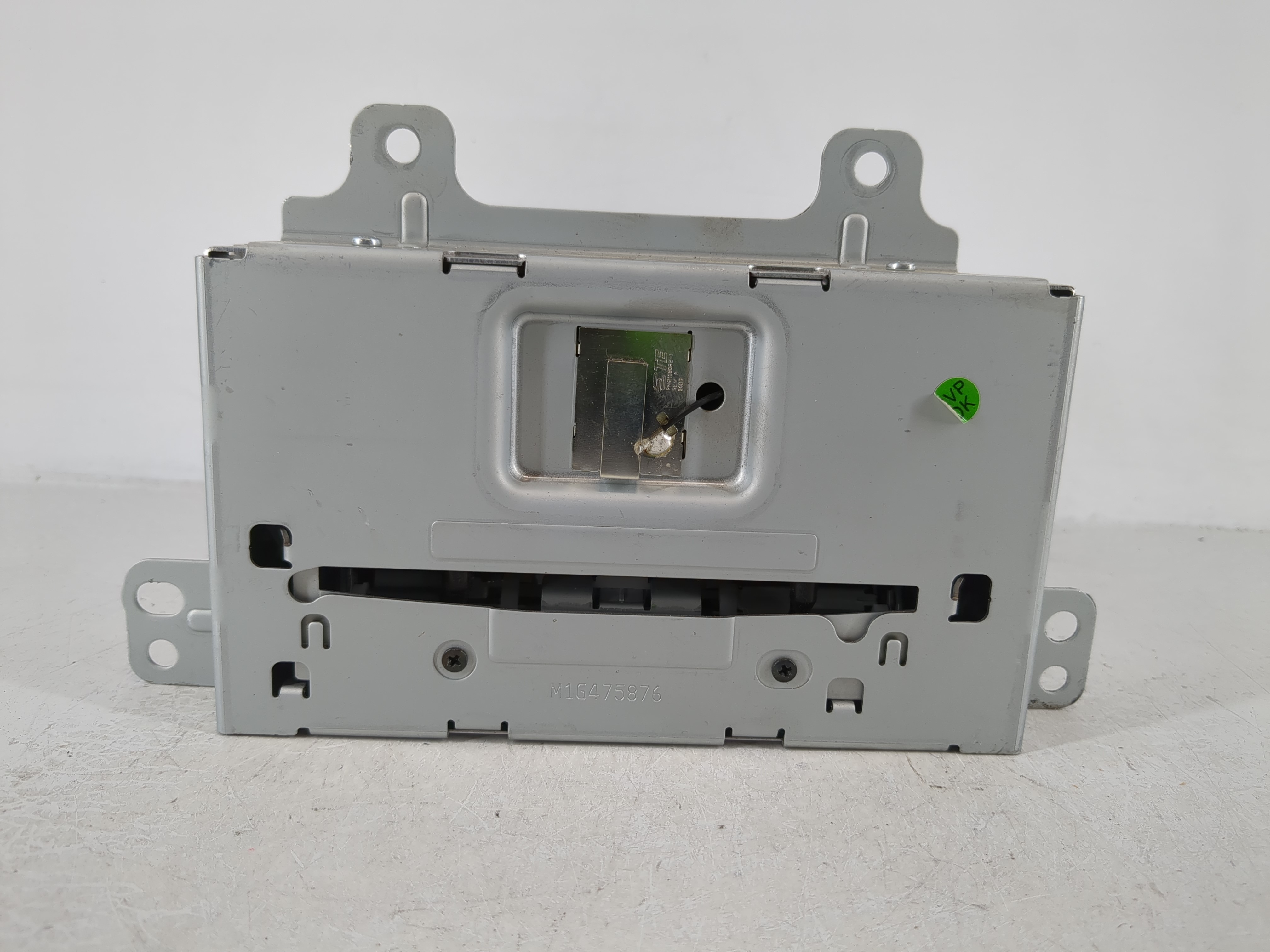 Picture of 2015-2016 Buick Encore Am Fm Cd Player Radio Receiver 1122877