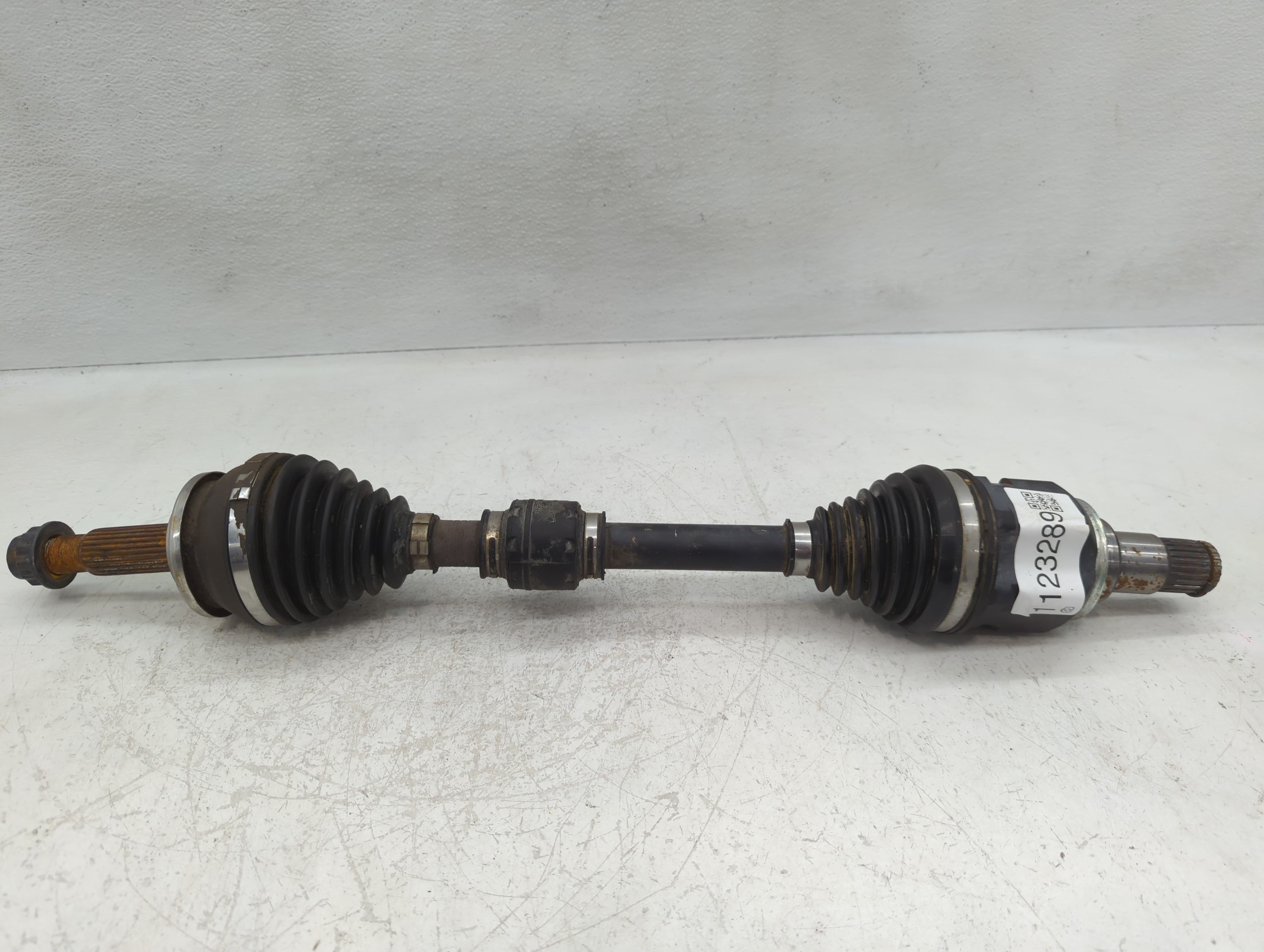 2010-2015 Toyota Prius Axle Shaft Front Passenger Cv C/v 1123289 - Oemusedautoparts1.com