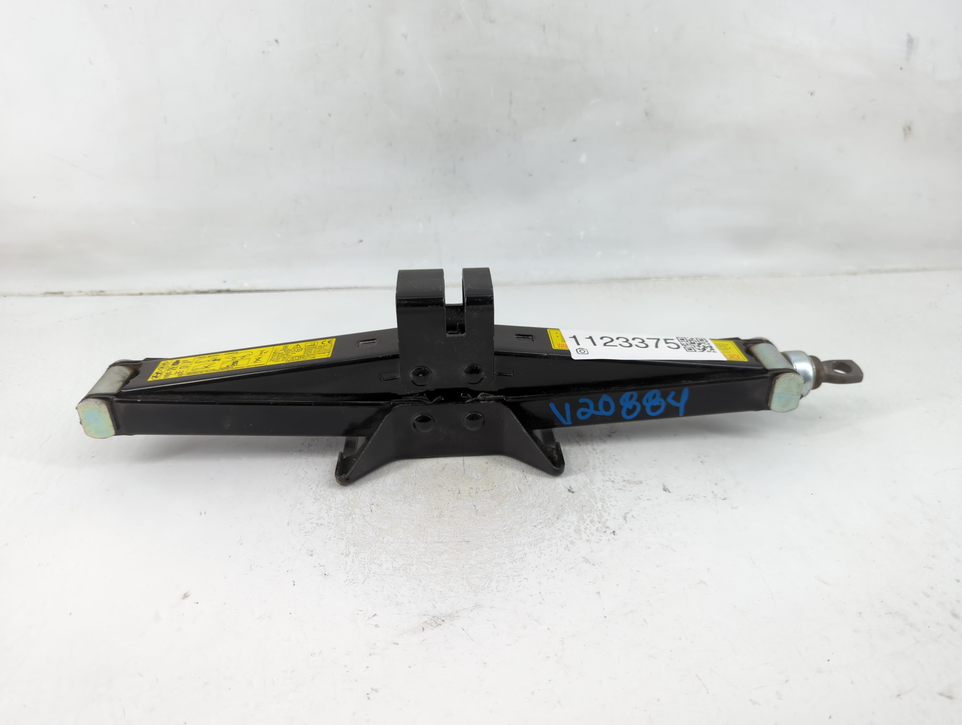 Picture of 2016 Hyundai Tucson Spare Scissor Car Jack 1123375