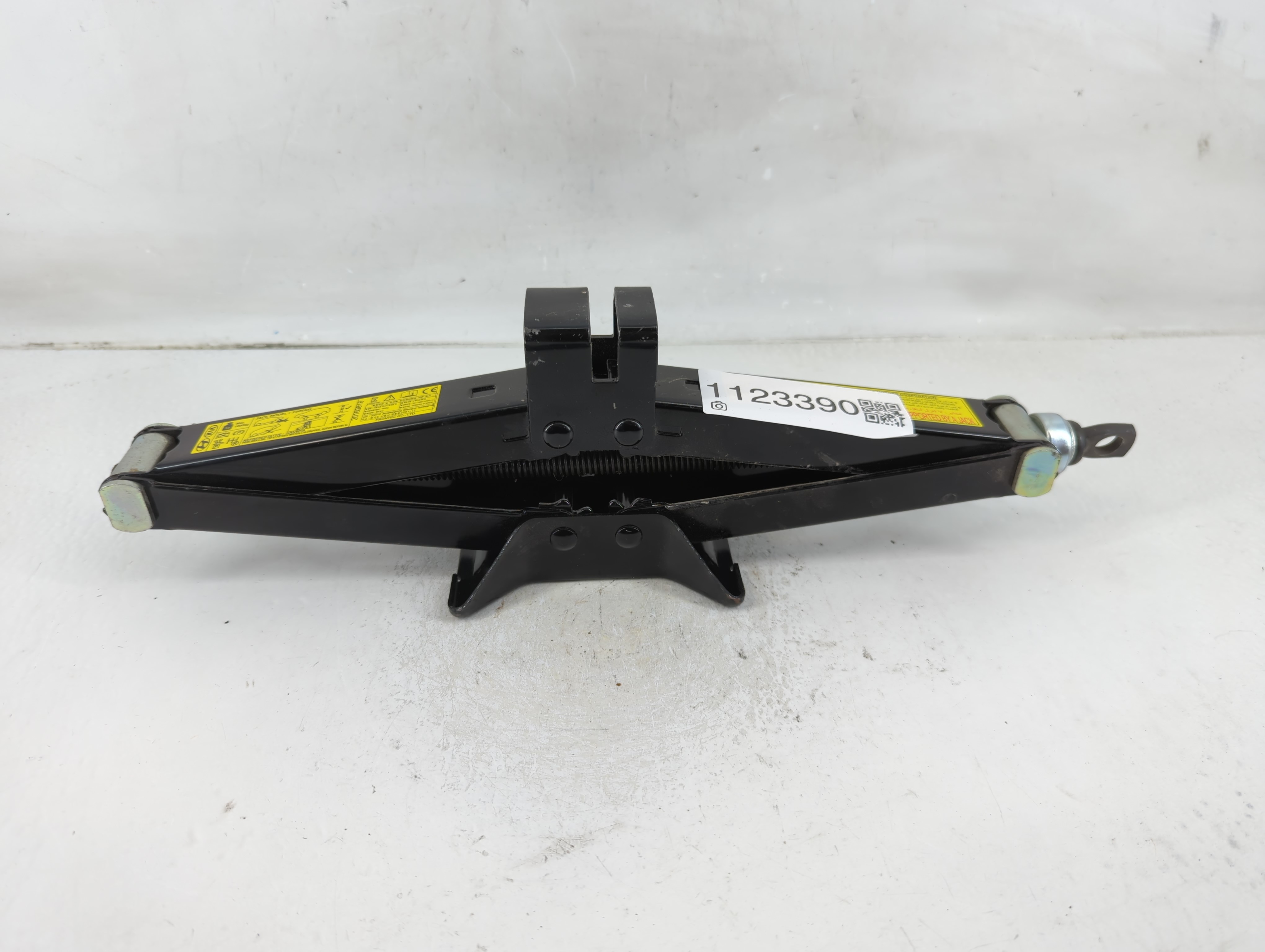 Picture of 2017 Hyundai Tucson Spare Scissor Car Jack 1123390