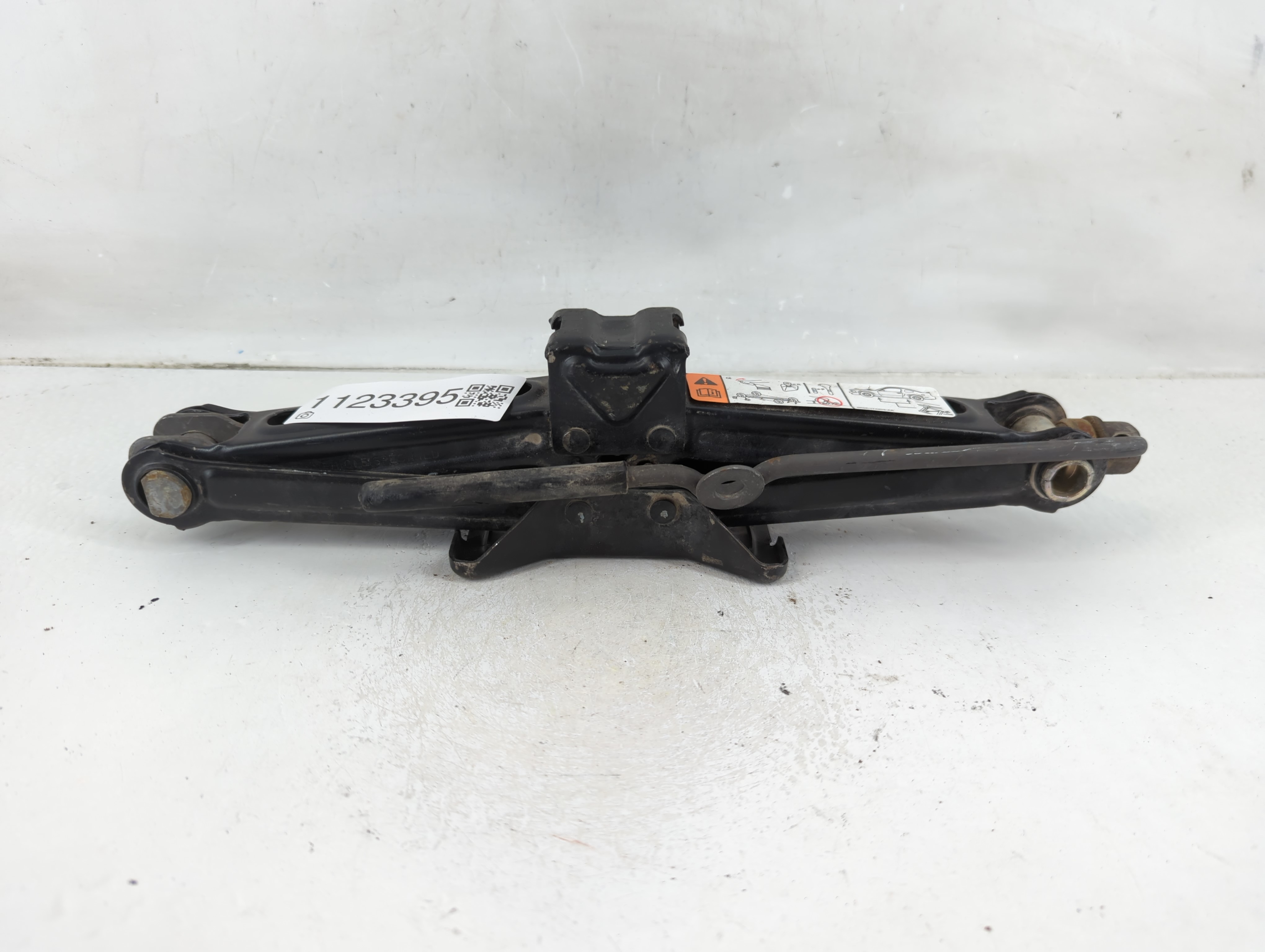 Picture of 2010 Ford Mustang Spare Scissor Car Jack 1123395